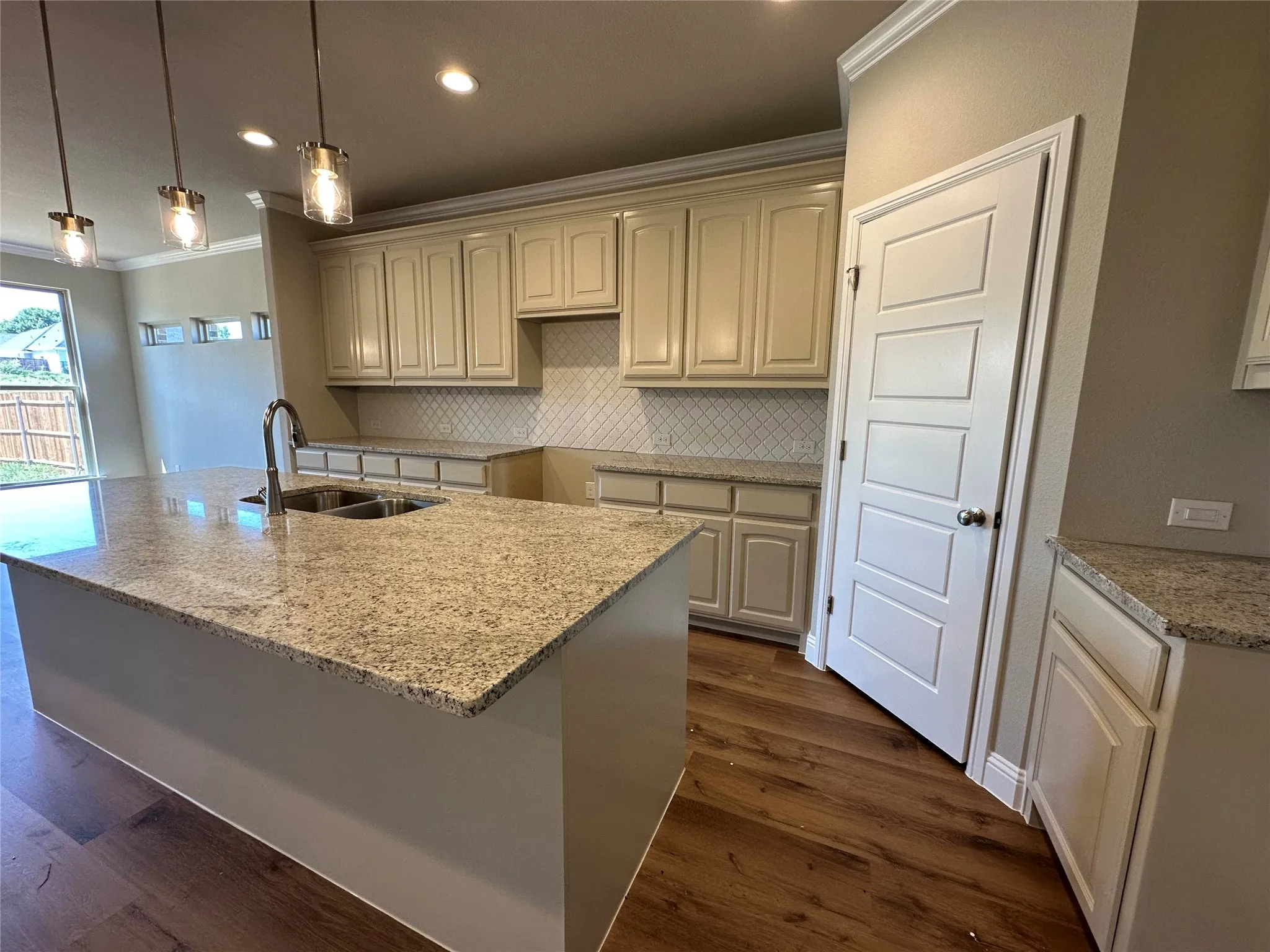 Single Family Residence For Sale in Johnson County , 2009 Belle Lagos Ln, Cleburne, Texas 76033, 3 Bedroom, 3 Bathroom, 2 Garage spaces, 2,280 Sqft, built in 2026, New Construction - Incomplete, mls#21207948, Real Estate Agent in Cleburne, Homes For Sale in Johnson county, Homes For Sale in Cleburne, Realtor in Cleburne Texas, Real Estate Brokerage Independent Realty Texas, Luminita Cordes Realtor