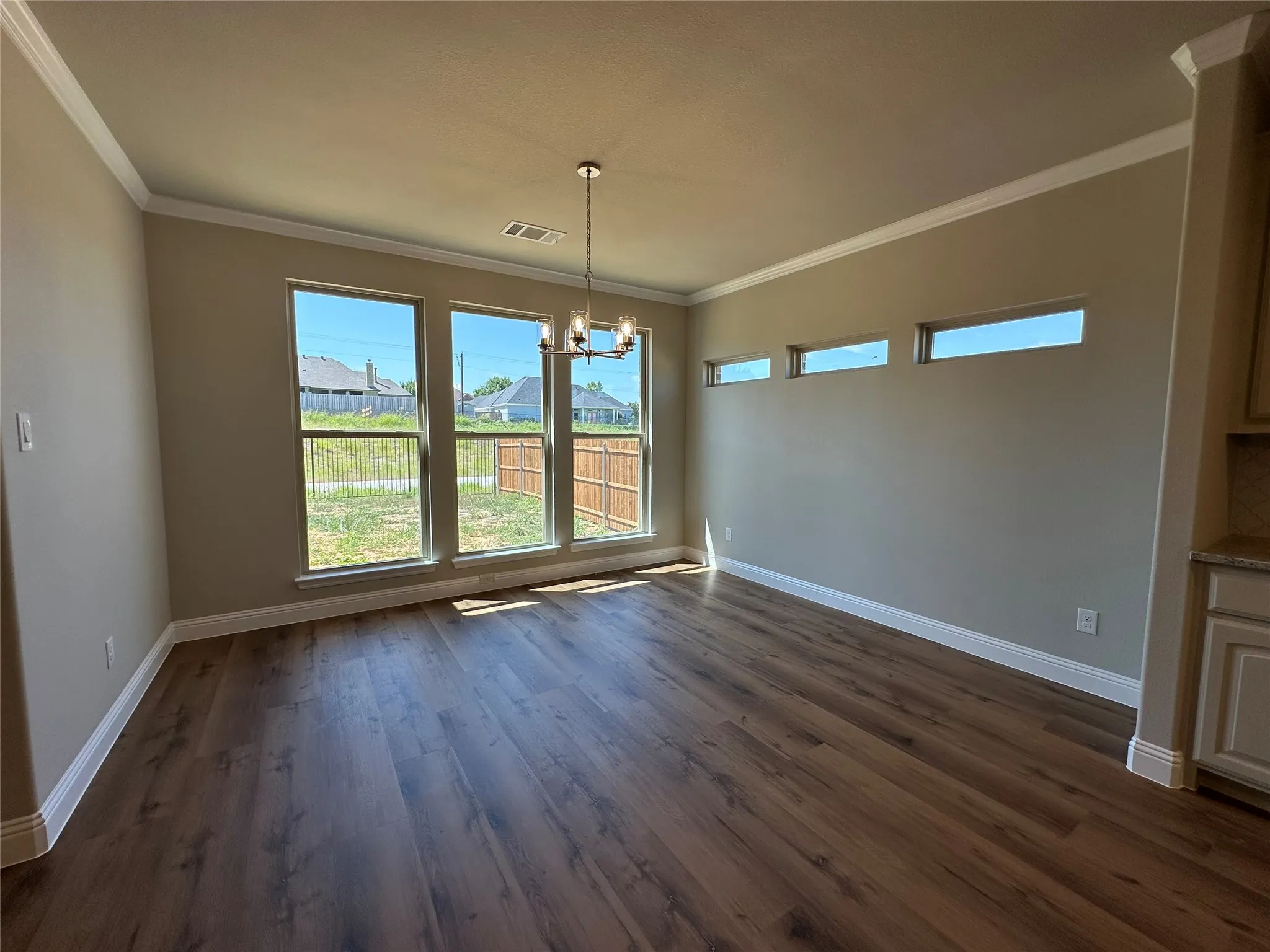 Single Family Residence For Sale in Johnson County , 2009 Belle Lagos Ln, Cleburne, Texas 76033, 3 Bedroom, 3 Bathroom, 2 Garage spaces, 2,280 Sqft, built in 2026, New Construction - Incomplete, mls#21207948, Real Estate Agent in Cleburne, Homes For Sale in Johnson county, Homes For Sale in Cleburne, Realtor in Cleburne Texas, Real Estate Brokerage Independent Realty Texas, Luminita Cordes Realtor