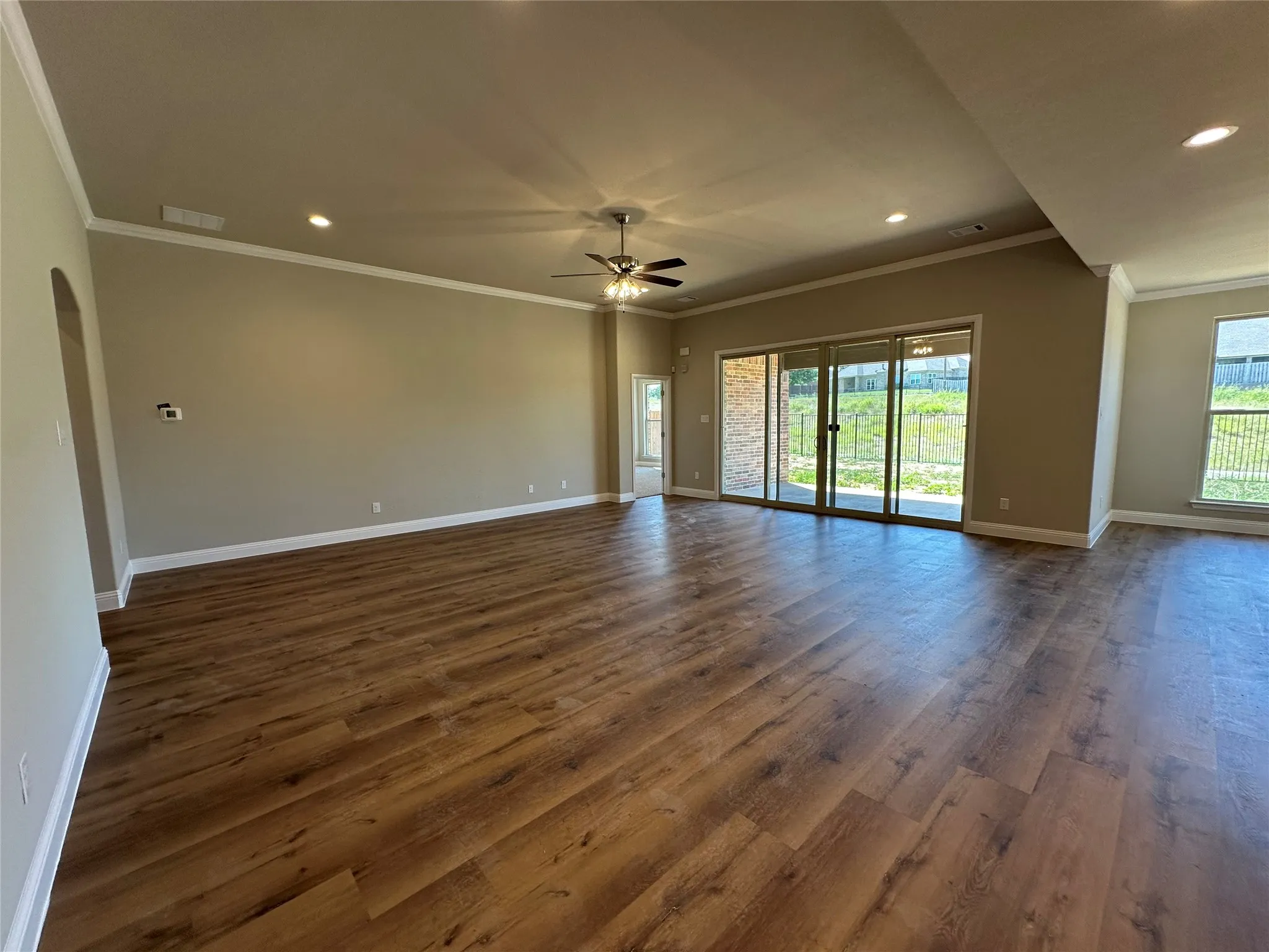 Single Family Residence For Sale in Johnson County , 2009 Belle Lagos Ln, Cleburne, Texas 76033, 3 Bedroom, 3 Bathroom, 2 Garage spaces, 2,280 Sqft, built in 2026, New Construction - Incomplete, mls#21207948, Real Estate Agent in Cleburne, Homes For Sale in Johnson county, Homes For Sale in Cleburne, Realtor in Cleburne Texas, Real Estate Brokerage Independent Realty Texas, Luminita Cordes Realtor