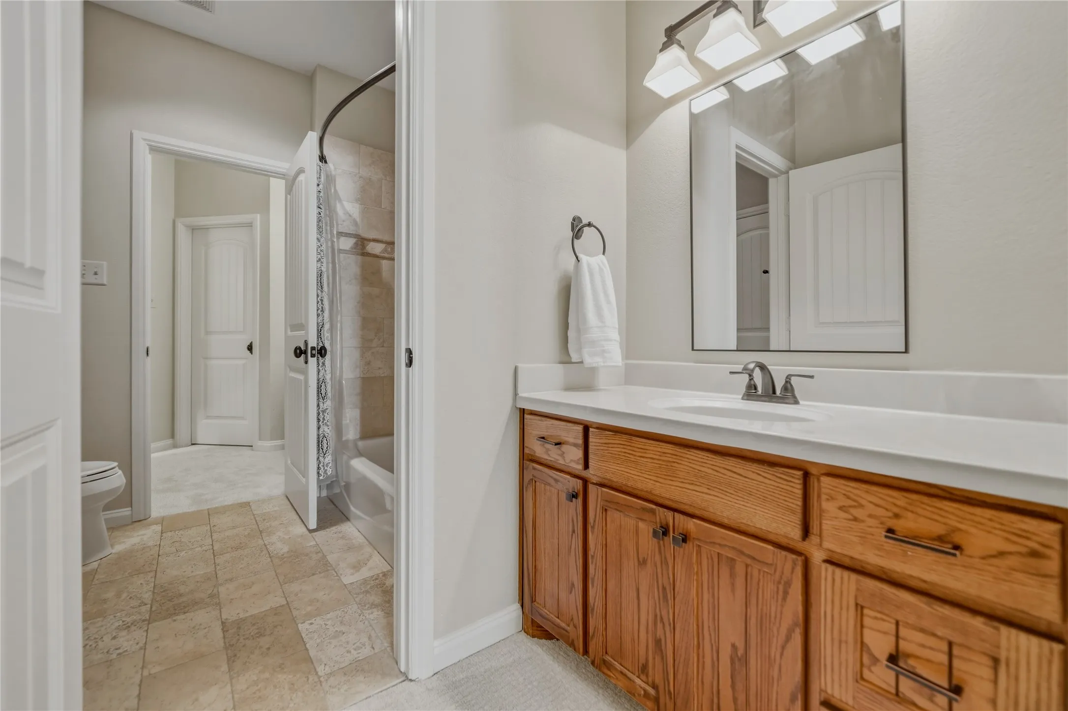 Single Family Residence For Sale in Parker County , 129 Trinity Bluffs, Aledo, Texas 76008, 4 Bedroom, 5 Bathroom, 3 Garage spaces, 4,410 Sqft, built in 2005, Price $2,249,000, mls#21207218, Real Estate Agent in Aledo, Homes For Sale in Parker county, Homes For Sale in Aledo, Realtor in Aledo Texas, Real Estate Brokerage Independent Realty Texas, Luminita Cordes Realtor
