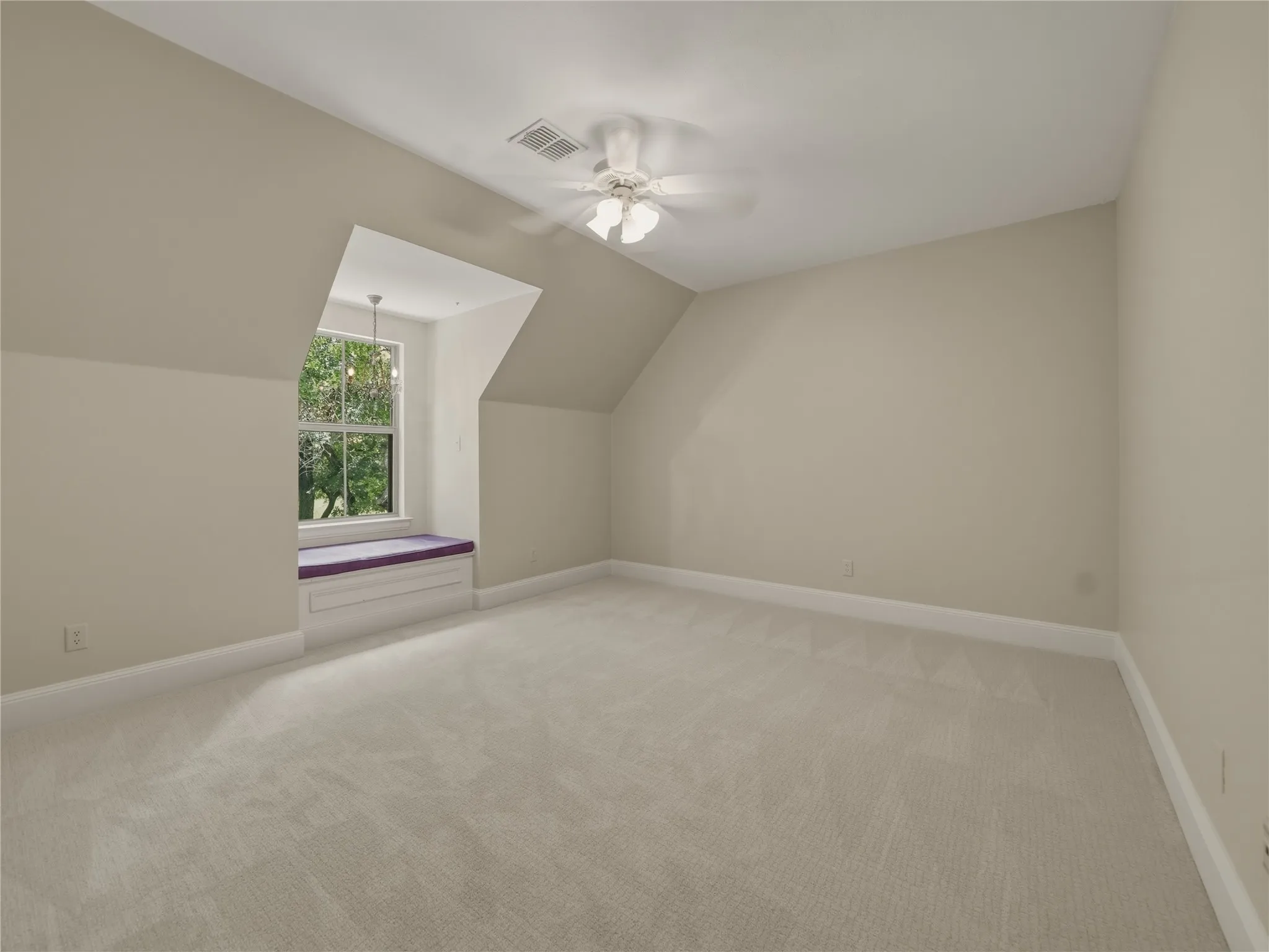 Single Family Residence For Sale in Parker County , 129 Trinity Bluffs, Aledo, Texas 76008, 4 Bedroom, 5 Bathroom, 3 Garage spaces, 4,410 Sqft, built in 2005, Price $2,249,000, mls#21207218, Real Estate Agent in Aledo, Homes For Sale in Parker county, Homes For Sale in Aledo, Realtor in Aledo Texas, Real Estate Brokerage Independent Realty Texas, Luminita Cordes Realtor