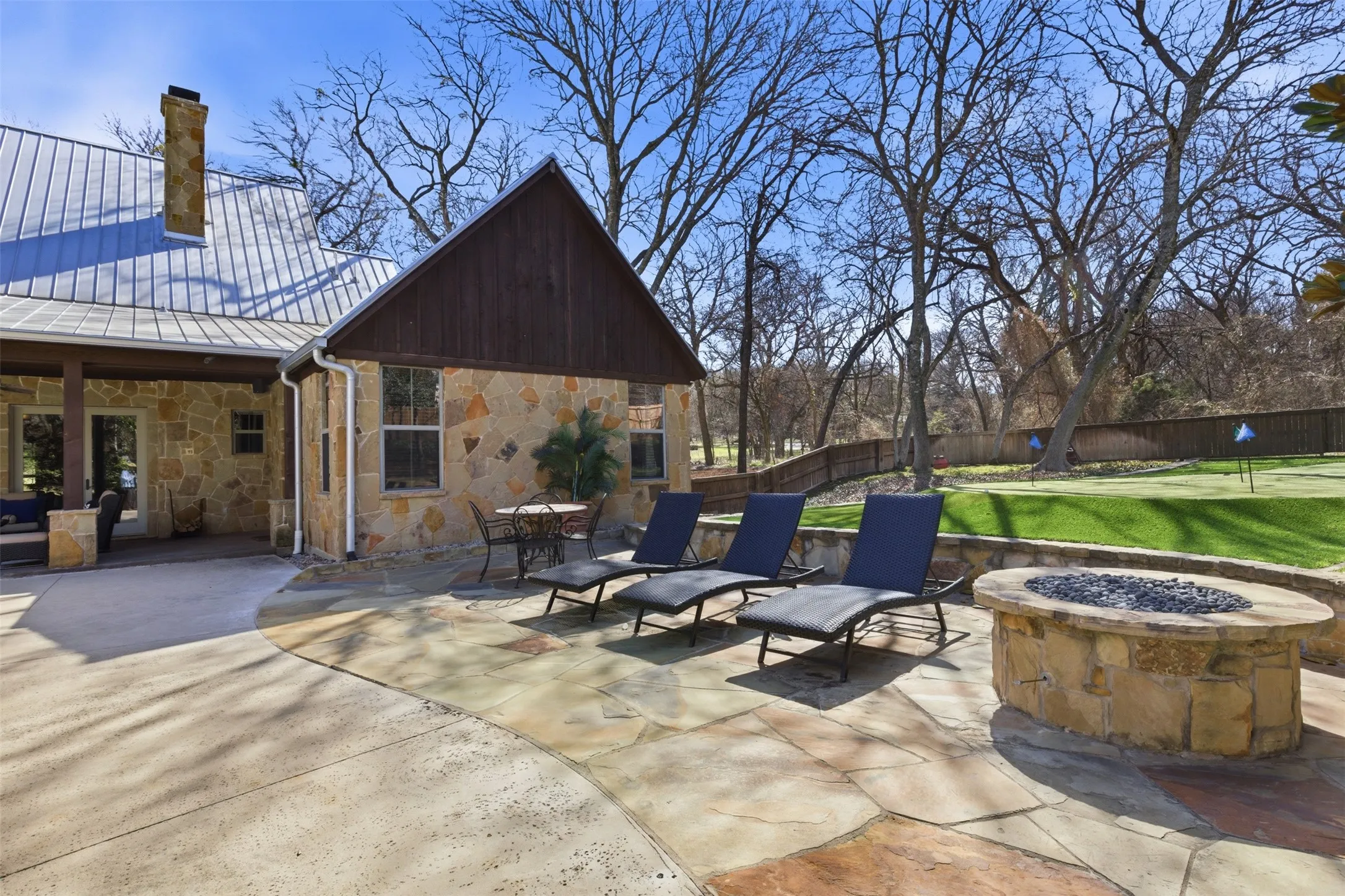 Single Family Residence For Sale in Parker County , 129 Trinity Bluffs, Aledo, Texas 76008, 4 Bedroom, 5 Bathroom, 3 Garage spaces, 4,410 Sqft, built in 2005, Price $2,249,000, mls#21207218, Real Estate Agent in Aledo, Homes For Sale in Parker county, Homes For Sale in Aledo, Realtor in Aledo Texas, Real Estate Brokerage Independent Realty Texas, Luminita Cordes Realtor