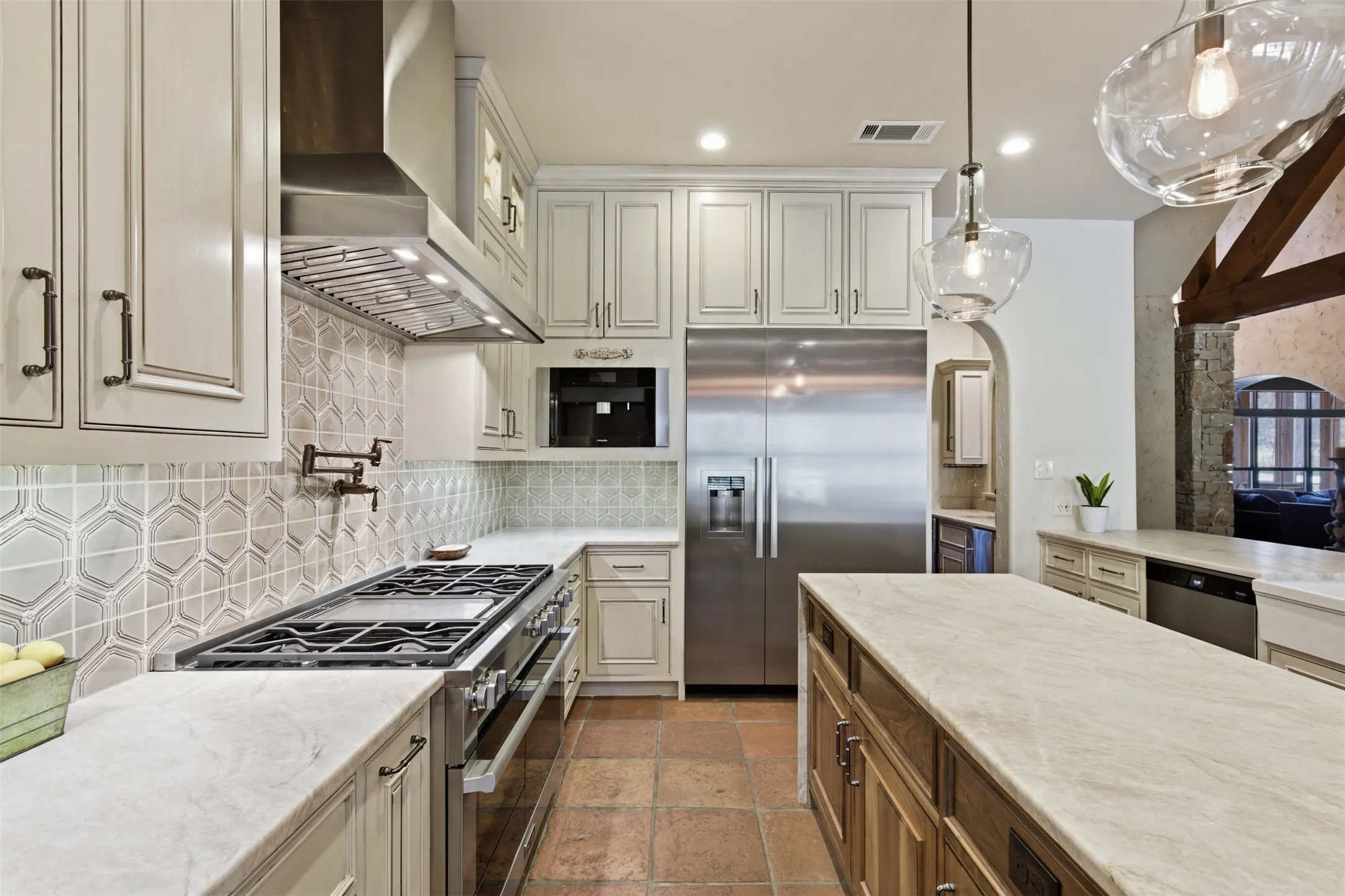 Single Family Residence For Sale in Parker County , 129 Trinity Bluffs, Aledo, Texas 76008, 4 Bedroom, 5 Bathroom, 3 Garage spaces, 4,410 Sqft, built in 2005, Price $2,249,000, mls#21207218, Real Estate Agent in Aledo, Homes For Sale in Parker county, Homes For Sale in Aledo, Realtor in Aledo Texas, Real Estate Brokerage Independent Realty Texas, Luminita Cordes Realtor