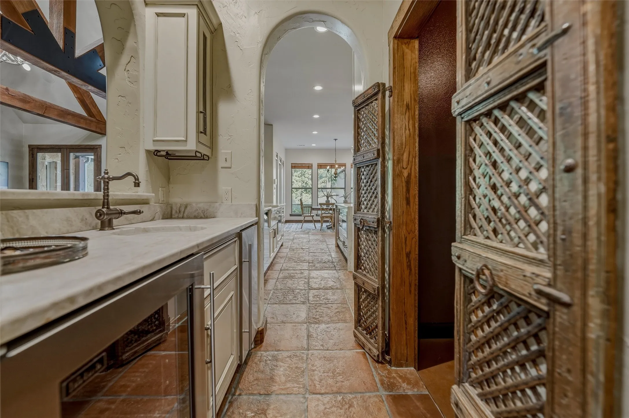Single Family Residence For Sale in Parker County , 129 Trinity Bluffs, Aledo, Texas 76008, 4 Bedroom, 5 Bathroom, 3 Garage spaces, 4,410 Sqft, built in 2005, Price $2,249,000, mls#21207218, Real Estate Agent in Aledo, Homes For Sale in Parker county, Homes For Sale in Aledo, Realtor in Aledo Texas, Real Estate Brokerage Independent Realty Texas, Luminita Cordes Realtor