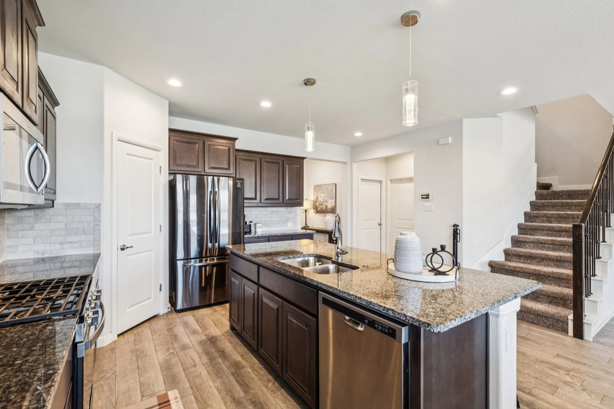 Single Family Residence For Sale in Denton County , 1449 Archway Court, Fort Worth, Texas 76247, 4 Bedroom, 4 Bathroom, 2 Garage spaces, 2,820 Sqft, built in 2020, Preowned, mls#21207982, Real Estate Agent in Fort Worth, Homes For Sale in Denton county, Homes For Sale in Fort Worth, Realtor in Fort Worth Texas, Real Estate Brokerage Independent Realty Texas, Luminita Cordes Realtor