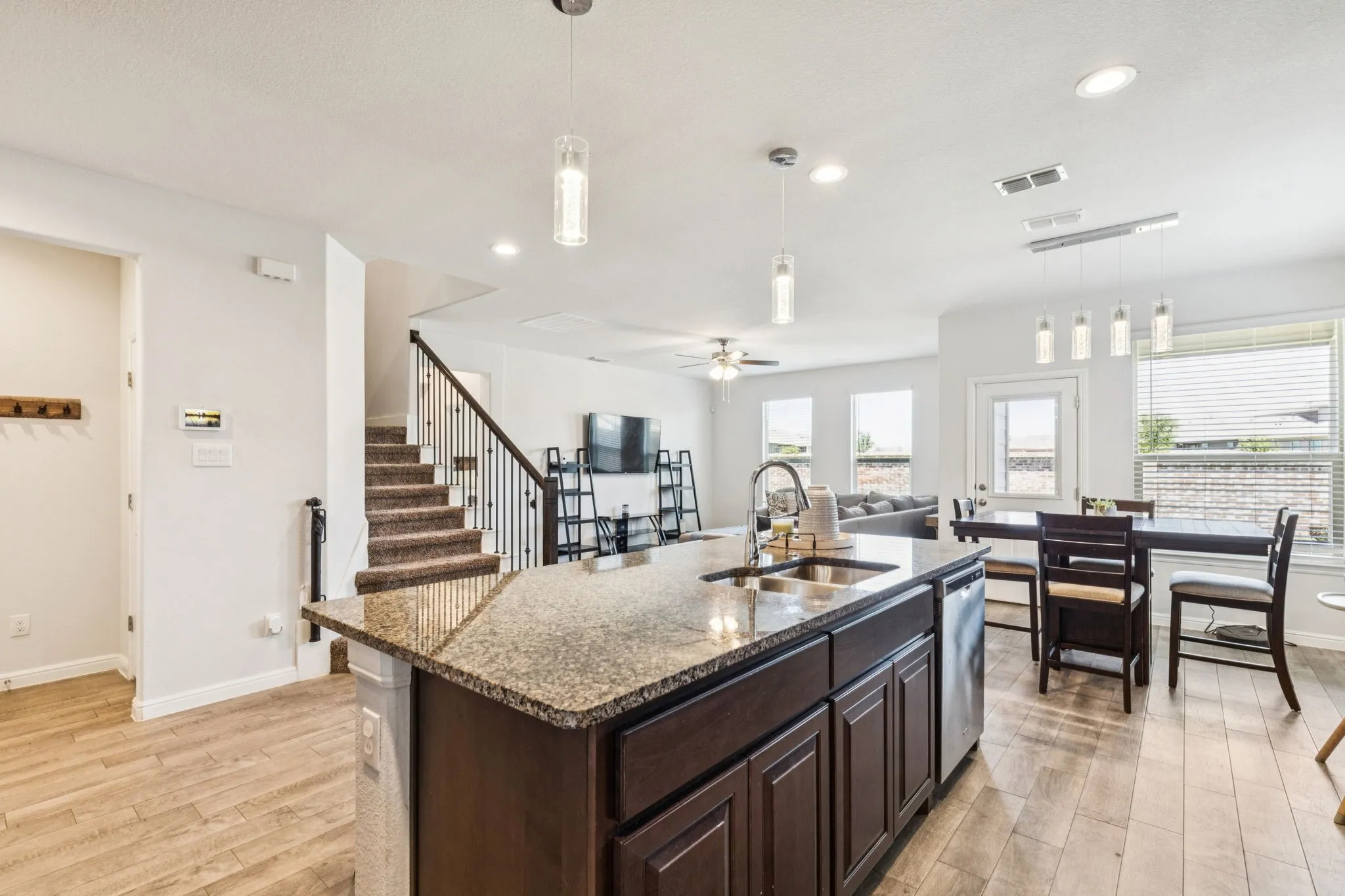Single Family Residence For Sale in Denton County , 1449 Archway Court, Fort Worth, Texas 76247, 4 Bedroom, 4 Bathroom, 2 Garage spaces, 2,820 Sqft, built in 2020, Preowned, mls#21207982, Real Estate Agent in Fort Worth, Homes For Sale in Denton county, Homes For Sale in Fort Worth, Realtor in Fort Worth Texas, Real Estate Brokerage Independent Realty Texas, Luminita Cordes Realtor