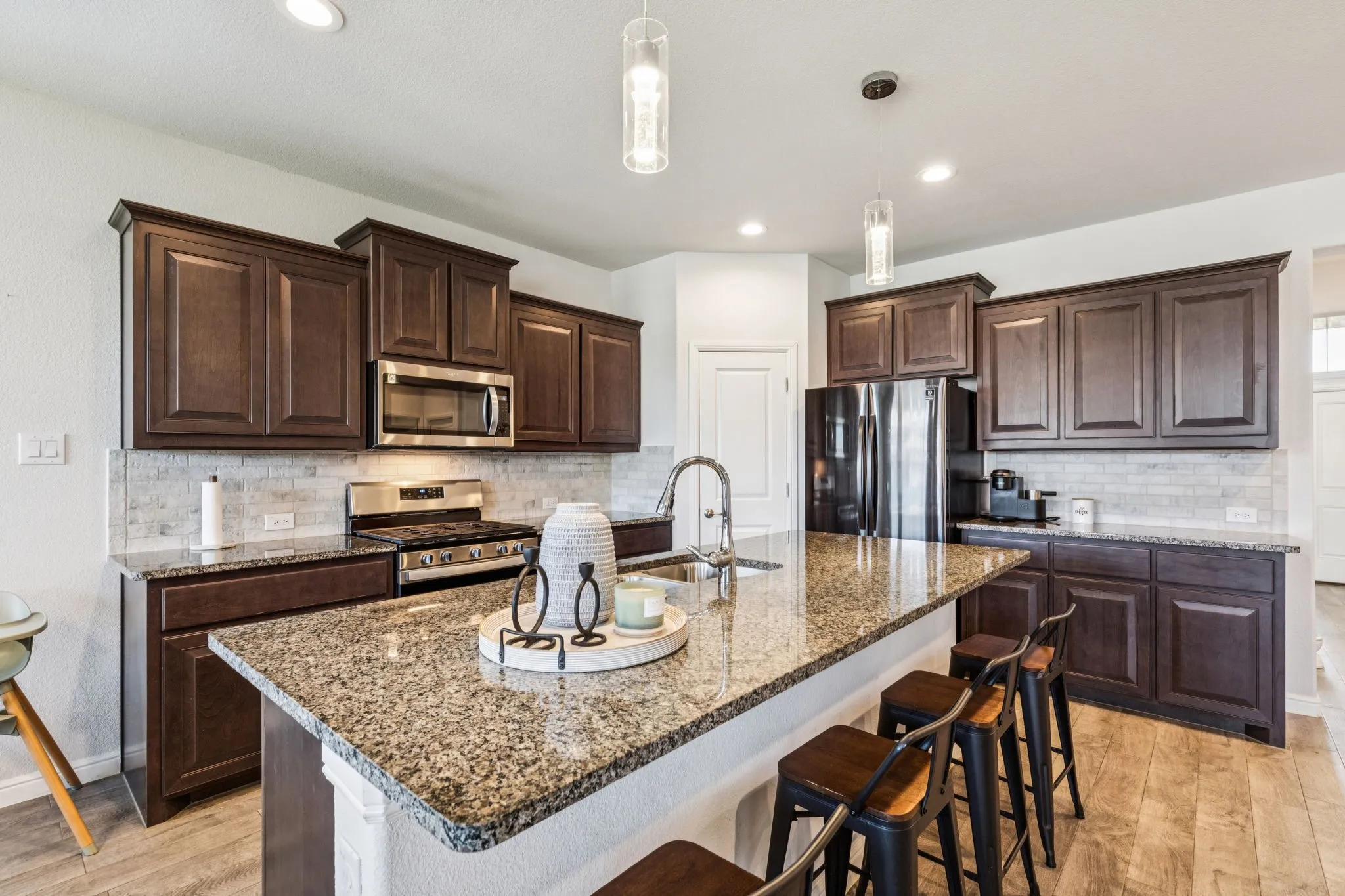Single Family Residence For Sale in Denton County , 1449 Archway Court, Fort Worth, Texas 76247, 4 Bedroom, 4 Bathroom, 2 Garage spaces, 2,820 Sqft, built in 2020, Preowned, mls#21207982, Real Estate Agent in Fort Worth, Homes For Sale in Denton county, Homes For Sale in Fort Worth, Realtor in Fort Worth Texas, Real Estate Brokerage Independent Realty Texas, Luminita Cordes Realtor