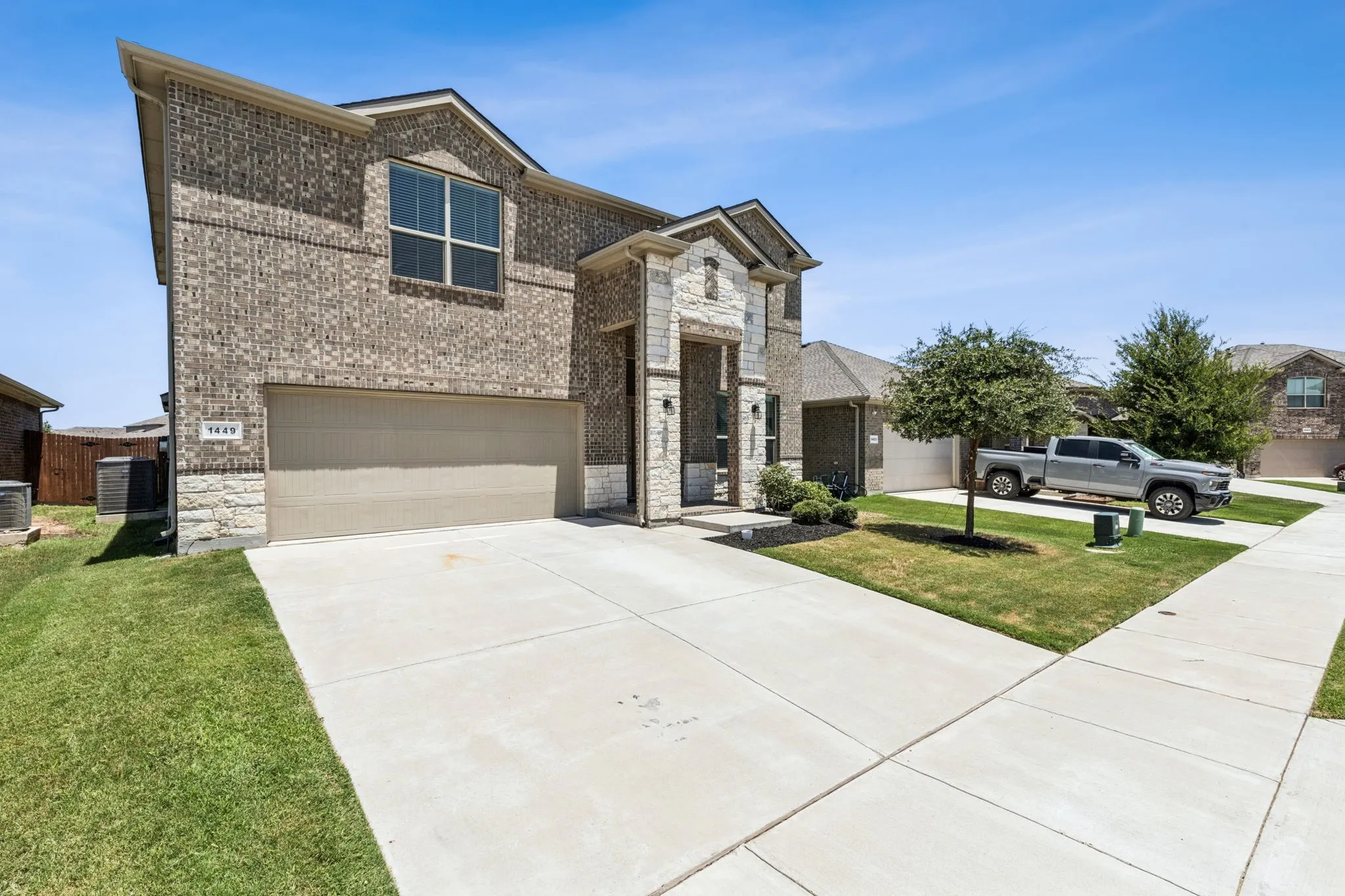 Single Family Residence For Sale in Denton County , 1449 Archway Court, Fort Worth, Texas 76247, 4 Bedroom, 4 Bathroom, 2 Garage spaces, 2,820 Sqft, built in 2020, Preowned, mls#21207982, Real Estate Agent in Fort Worth, Homes For Sale in Denton county, Homes For Sale in Fort Worth, Realtor in Fort Worth Texas, Real Estate Brokerage Independent Realty Texas, Luminita Cordes Realtor