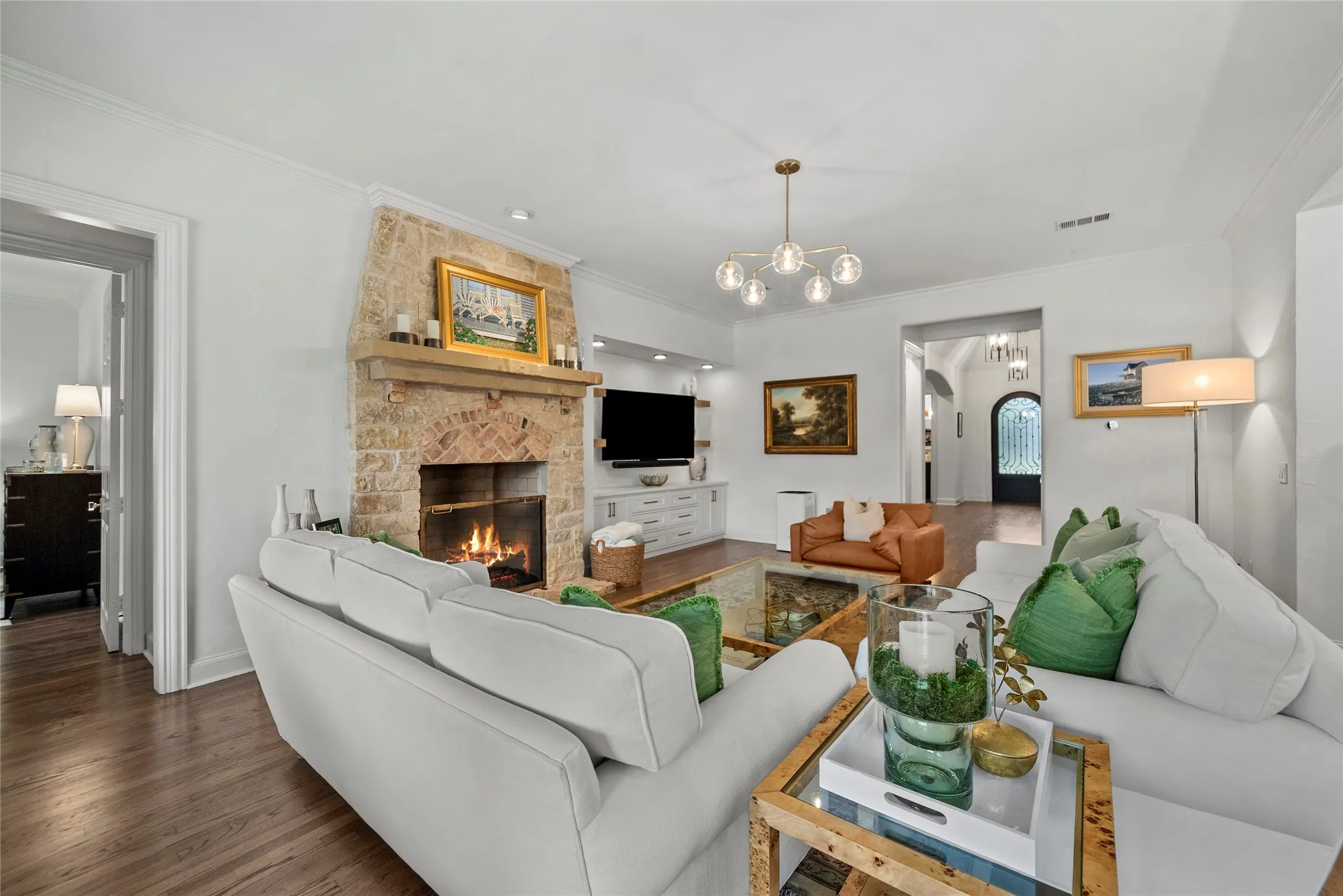 Single Family Residence For Sale in Collin County , 5952 Aberdeen Place, Frisco, Texas 75034, 4 Bedroom, 4 Bathroom, 3 Garage spaces, 4,703 Sqft, built in 2002, Preowned, mls#21205615, Real Estate Agent in Frisco, Homes For Sale in Collin county, Homes For Sale in Frisco, Realtor in Frisco Texas, Real Estate Brokerage Independent Realty Texas, Luminita Cordes Realtor