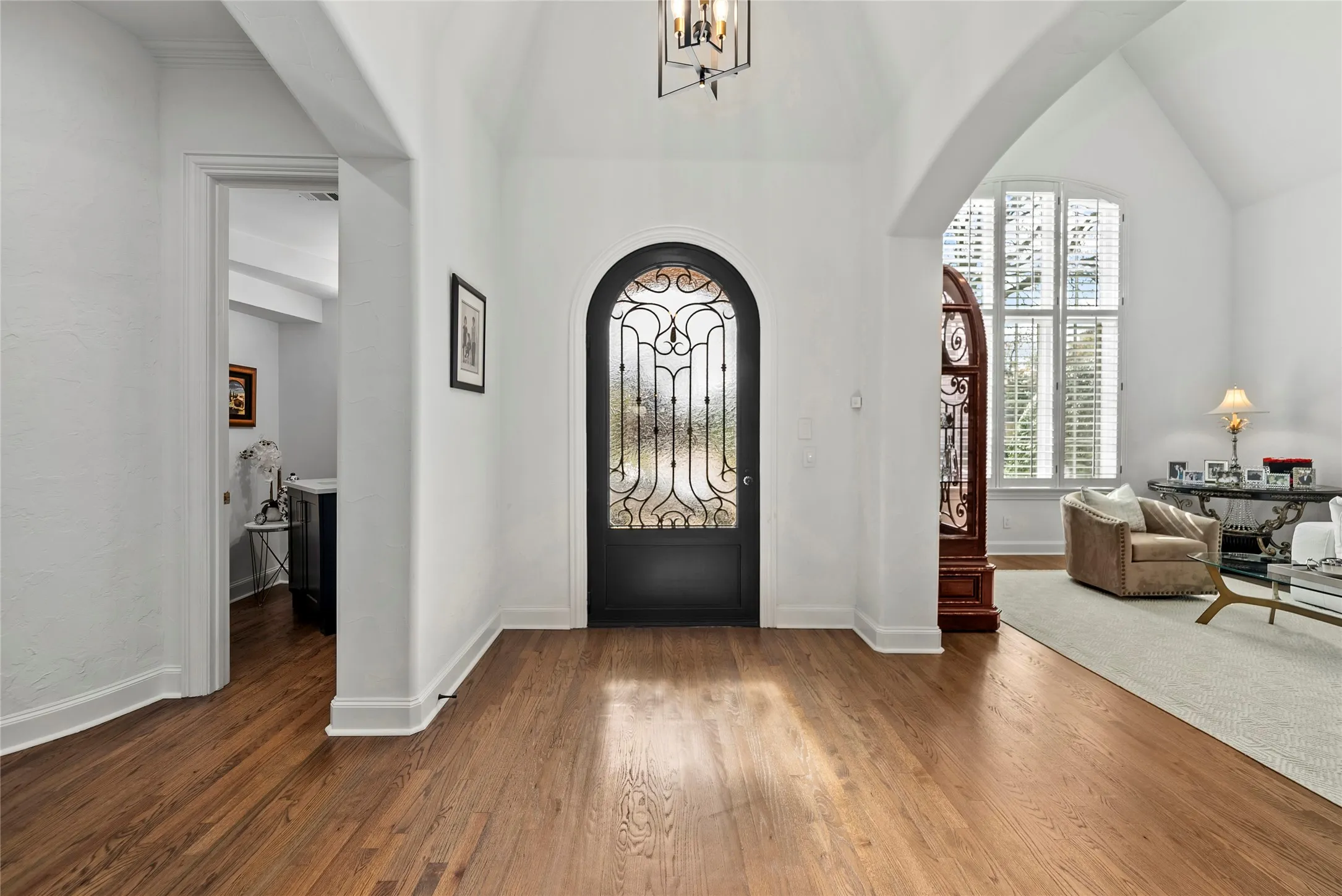Single Family Residence For Sale in Collin County , 5952 Aberdeen Place, Frisco, Texas 75034, 4 Bedroom, 4 Bathroom, 3 Garage spaces, 4,703 Sqft, built in 2002, Preowned, mls#21205615, Real Estate Agent in Frisco, Homes For Sale in Collin county, Homes For Sale in Frisco, Realtor in Frisco Texas, Real Estate Brokerage Independent Realty Texas, Luminita Cordes Realtor