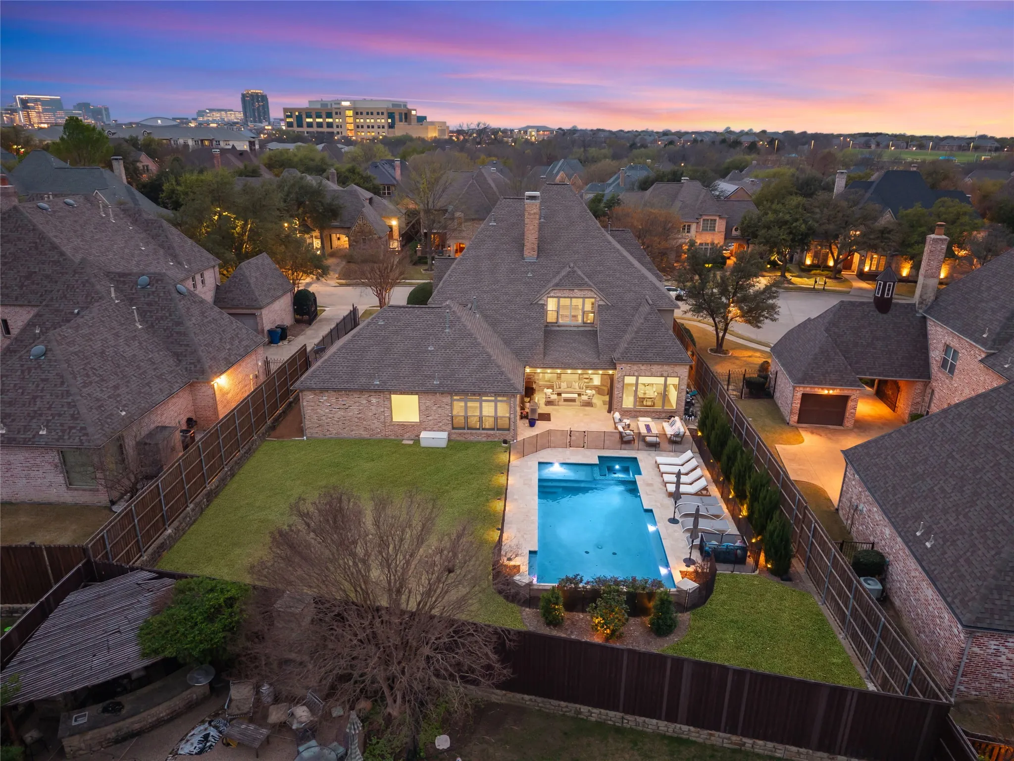 Single Family Residence For Sale in Collin County , 5952 Aberdeen Place, Frisco, Texas 75034, 4 Bedroom, 4 Bathroom, 3 Garage spaces, 4,703 Sqft, built in 2002, Preowned, mls#21205615, Real Estate Agent in Frisco, Homes For Sale in Collin county, Homes For Sale in Frisco, Realtor in Frisco Texas, Real Estate Brokerage Independent Realty Texas, Luminita Cordes Realtor