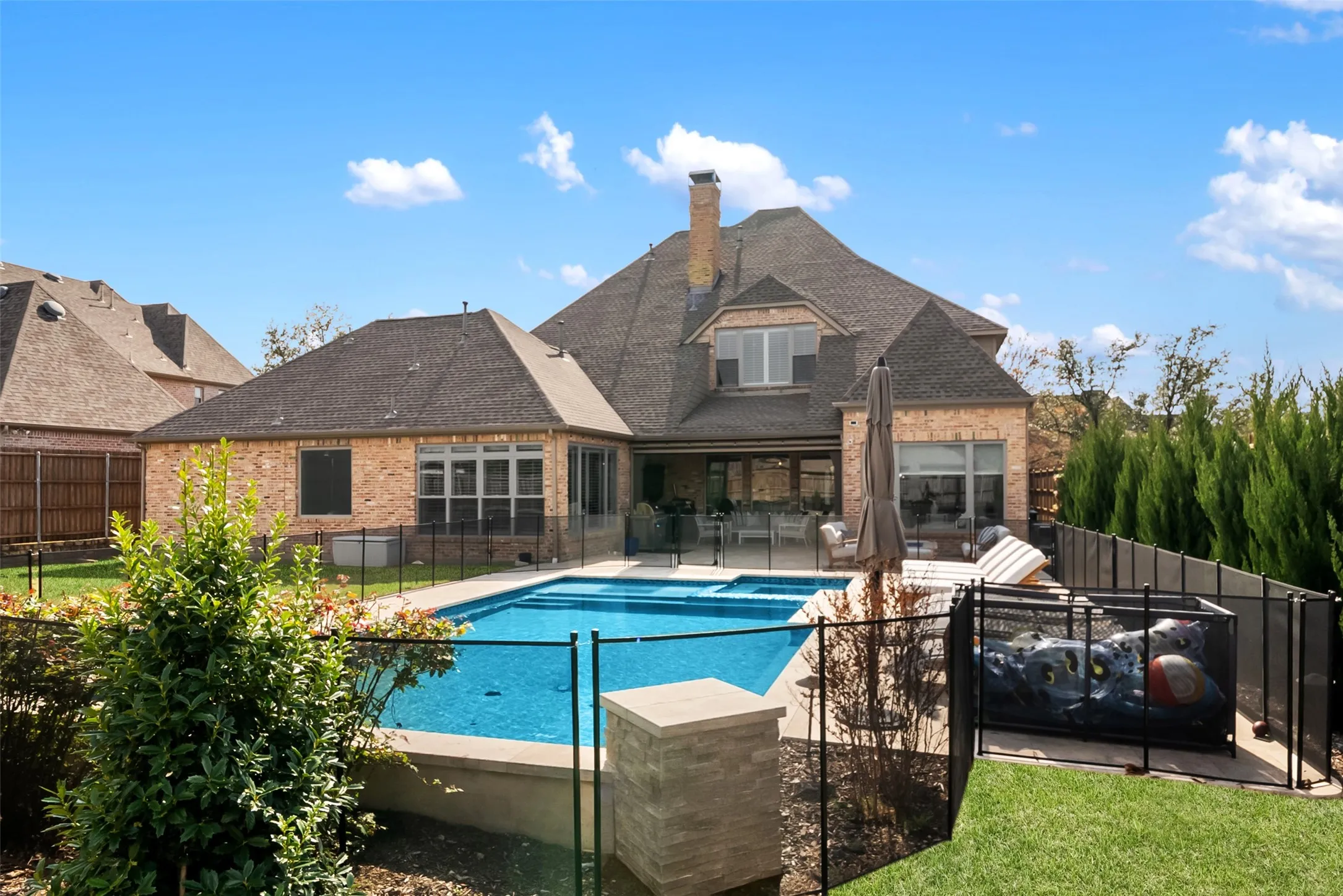 Single Family Residence For Sale in Collin County , 5952 Aberdeen Place, Frisco, Texas 75034, 4 Bedroom, 4 Bathroom, 3 Garage spaces, 4,703 Sqft, built in 2002, Preowned, mls#21205615, Real Estate Agent in Frisco, Homes For Sale in Collin county, Homes For Sale in Frisco, Realtor in Frisco Texas, Real Estate Brokerage Independent Realty Texas, Luminita Cordes Realtor