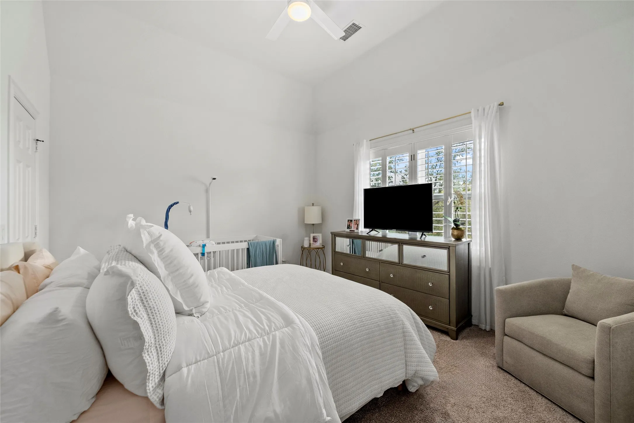 Single Family Residence For Sale in Collin County , 5952 Aberdeen Place, Frisco, Texas 75034, 4 Bedroom, 4 Bathroom, 3 Garage spaces, 4,703 Sqft, built in 2002, Preowned, mls#21205615, Real Estate Agent in Frisco, Homes For Sale in Collin county, Homes For Sale in Frisco, Realtor in Frisco Texas, Real Estate Brokerage Independent Realty Texas, Luminita Cordes Realtor