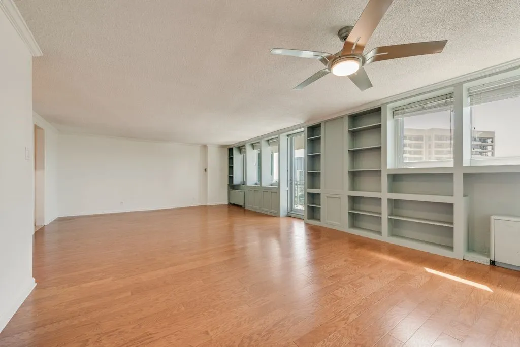 Condominium For Sale in Dallas County , 3883 Turtle Creek Boulevard 2014, Dallas, Texas 75219, 2 Bedroom, 2 Bathroom, 2 Garage spaces, 1,287 Sqft, built in 1963, Preowned, mls#21203792, Real Estate Agent in Dallas, Homes For Sale in Dallas county, Homes For Sale in Dallas, Realtor in Dallas Texas, Real Estate Brokerage Independent Realty Texas, Luminita Cordes Realtor