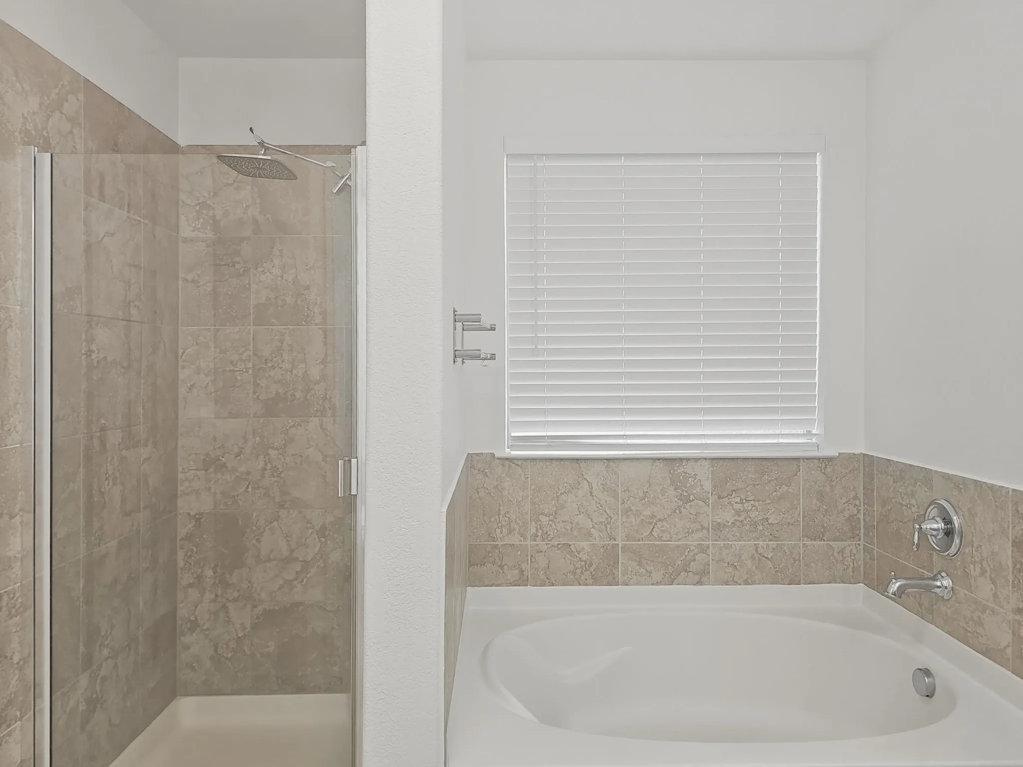 Single Family Residence For Sale in Denton County , 3321 Capetown Drive, Denton, Texas 76208, 4 Bedroom, 2 Bathroom, 2 Garage spaces, 2,161 Sqft, built in 2010, Preowned, mls#21200050, Real Estate Agent in Denton, Homes For Sale in Denton county, Homes For Sale in Denton, Realtor in Denton Texas, Real Estate Brokerage Independent Realty Texas, Luminita Cordes Realtor