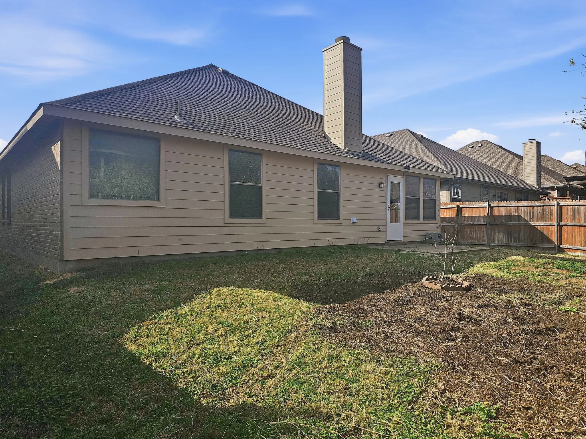 Single Family Residence For Sale in Denton County , 3321 Capetown Drive, Denton, Texas 76208, 4 Bedroom, 2 Bathroom, 2 Garage spaces, 2,161 Sqft, built in 2010, Preowned, mls#21200050, Real Estate Agent in Denton, Homes For Sale in Denton county, Homes For Sale in Denton, Realtor in Denton Texas, Real Estate Brokerage Independent Realty Texas, Luminita Cordes Realtor