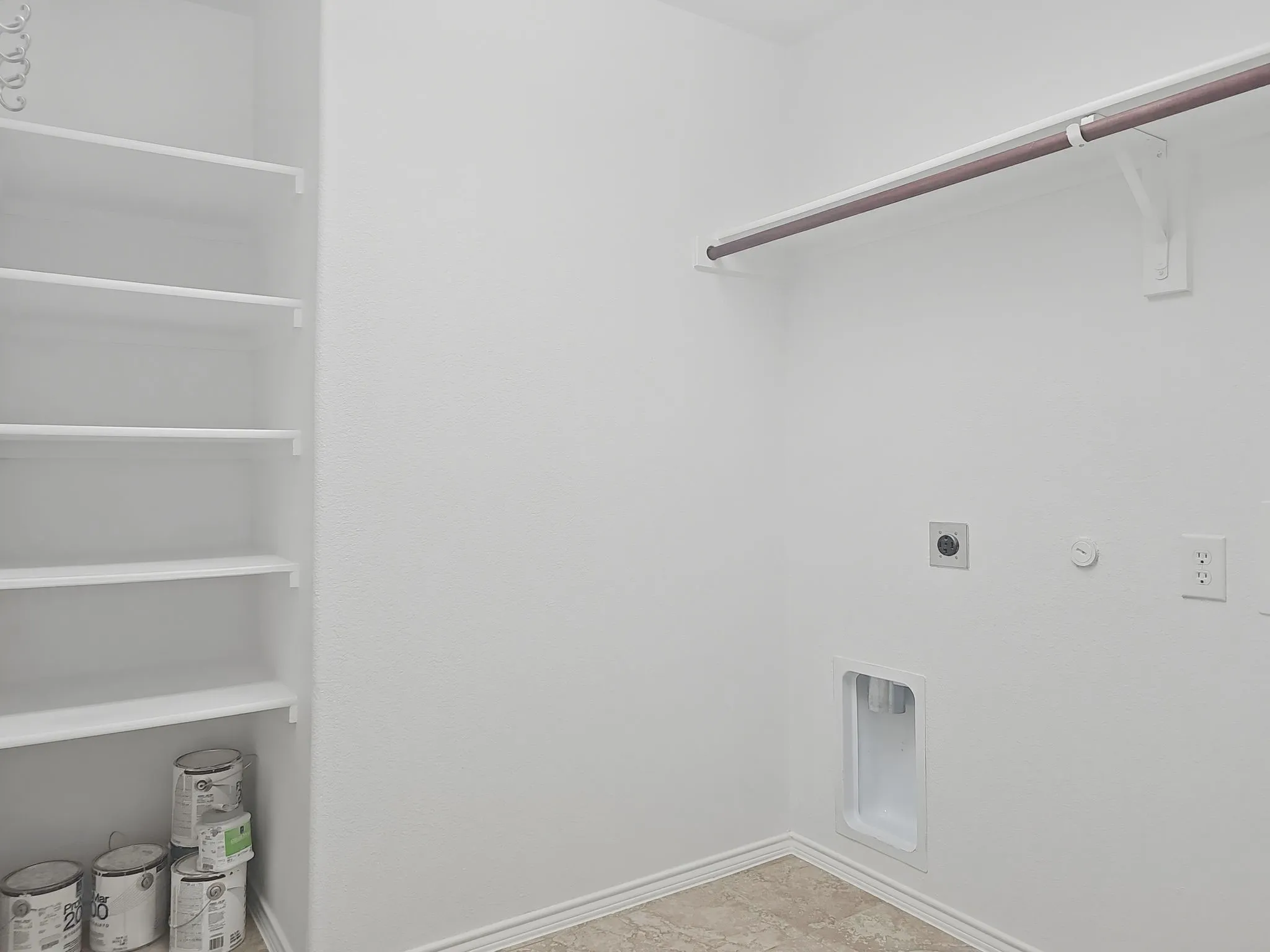 Single Family Residence For Sale in Denton County , 3321 Capetown Drive, Denton, Texas 76208, 4 Bedroom, 2 Bathroom, 2 Garage spaces, 2,161 Sqft, built in 2010, Preowned, mls#21200050, Real Estate Agent in Denton, Homes For Sale in Denton county, Homes For Sale in Denton, Realtor in Denton Texas, Real Estate Brokerage Independent Realty Texas, Luminita Cordes Realtor