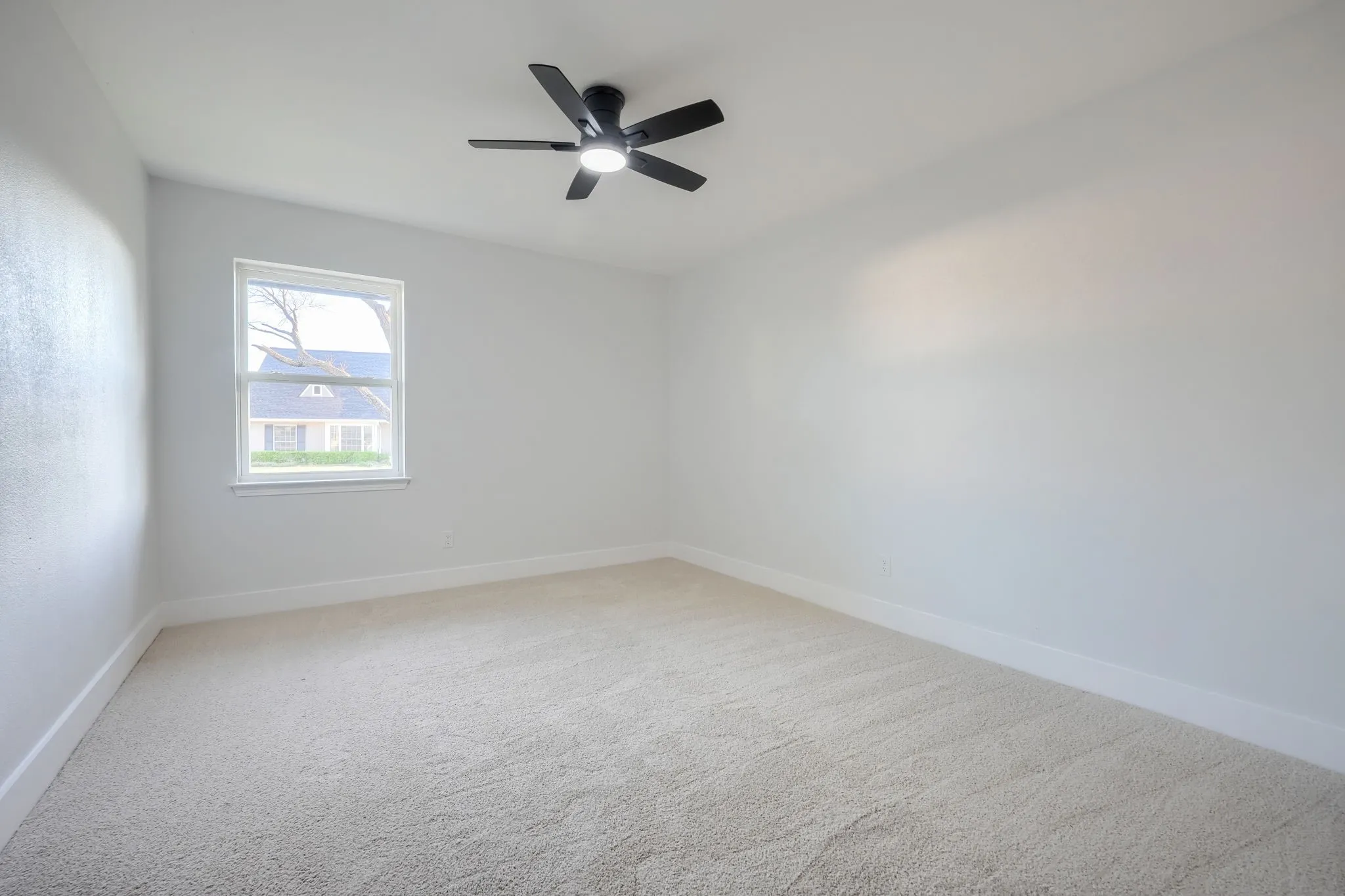 Single Family Residence For Sale in Dallas County , 3525 Courtdale Drive, Farmers Branch, Texas 75234, 4 Bedroom, 3 Bathroom, 2 Garage spaces, 2,575 Sqft, built in 1965, mls#21205562, Real Estate Agent in Farmers Branch, Homes For Sale in Dallas county, Homes For Sale in Farmers Branch, Realtor in Farmers Branch Texas, Real Estate Brokerage Independent Realty Texas, Luminita Cordes Realtor