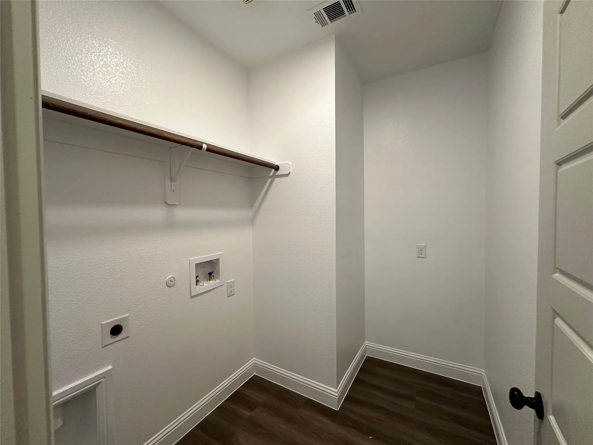 Single Family Residence For Sale in Johnson County , 2007 Belle Lagos Lane, Cleburne, Texas 76033, 4 Bedroom, 2 Bathroom, 2 Garage spaces, 1,899 Sqft, built in 2026, New Construction - Incomplete, mls#21208074, Real Estate Agent in Cleburne, Homes For Sale in Johnson county, Homes For Sale in Cleburne, Realtor in Cleburne Texas, Real Estate Brokerage Independent Realty Texas, Luminita Cordes Realtor