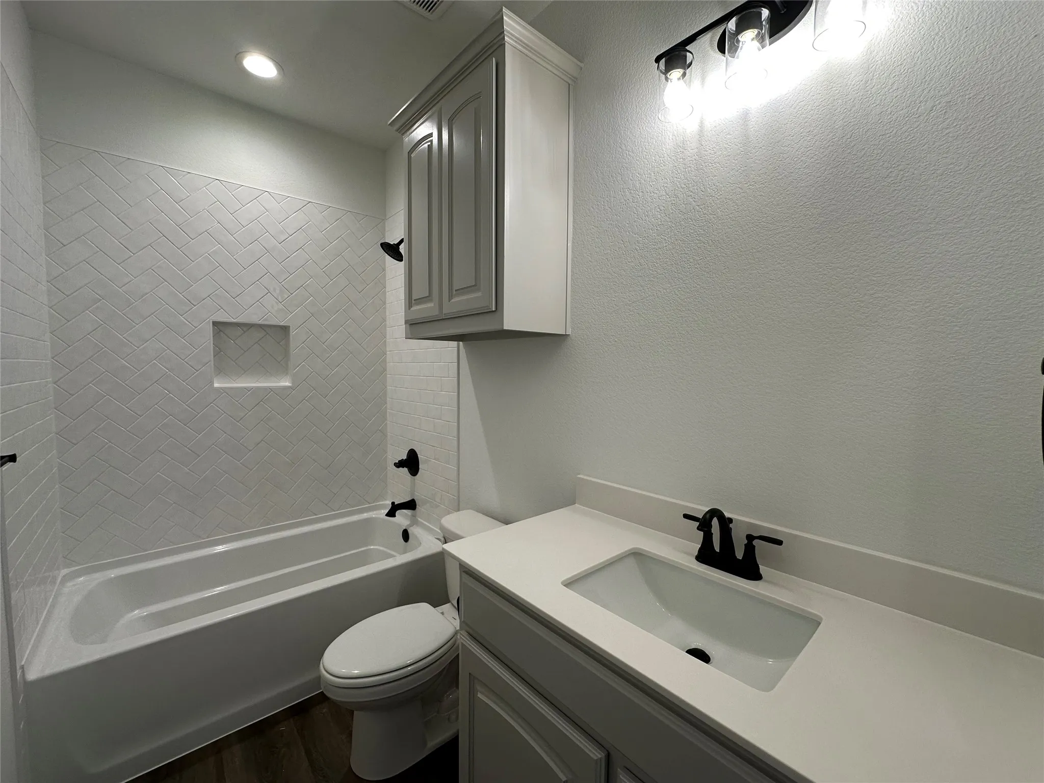 Single Family Residence For Sale in Johnson County , 2007 Belle Lagos Lane, Cleburne, Texas 76033, 4 Bedroom, 2 Bathroom, 2 Garage spaces, 1,899 Sqft, built in 2026, New Construction - Incomplete, mls#21208074, Real Estate Agent in Cleburne, Homes For Sale in Johnson county, Homes For Sale in Cleburne, Realtor in Cleburne Texas, Real Estate Brokerage Independent Realty Texas, Luminita Cordes Realtor