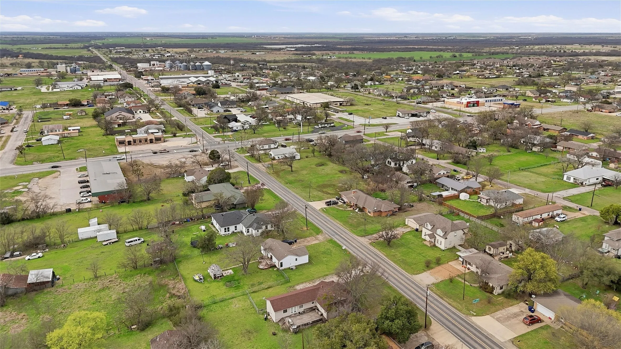 Improved Land For Sale in Grayson County , 111 E Main Street, Gunter, Texas 75058, 0, 0, Garage spaces, 0 Sqft, built in 1950, mls#21204986, Real Estate Agent in Gunter, Homes For Sale in Grayson county, Homes For Sale in Gunter, Realtor in Gunter Texas, Real Estate Brokerage Independent Realty Texas, Luminita Cordes Realtor