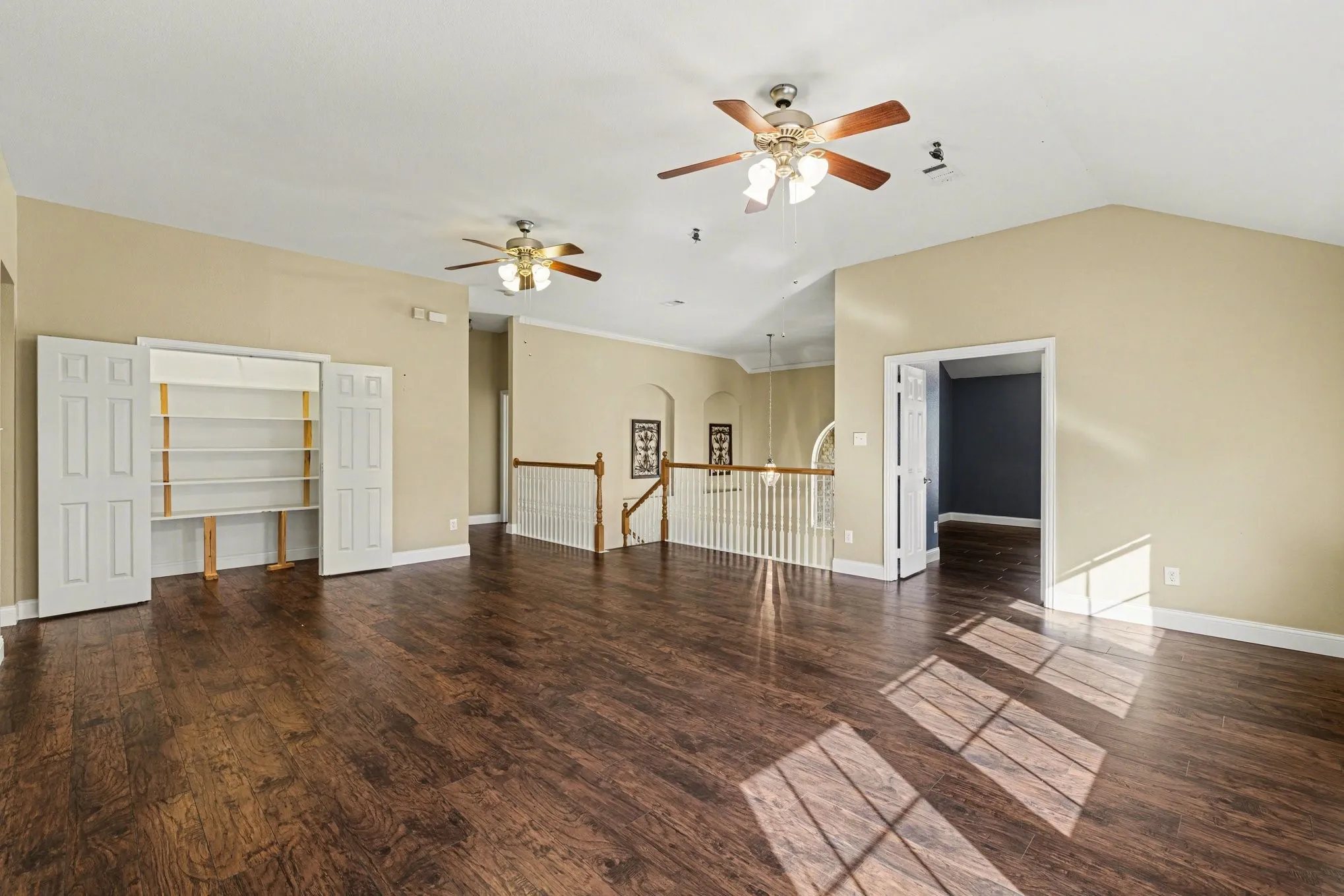 Single Family Residence For Sale in Denton County , 2109 Glen Manor Road, Corinth, Texas 76208, 5 Bedroom, 5 Bathroom, 3 Garage spaces, 4,261 Sqft, built in 2005, Preowned, mls#21208111, Real Estate Agent in Corinth, Homes For Sale in Denton county, Homes For Sale in Corinth, Realtor in Corinth Texas, Real Estate Brokerage Independent Realty Texas, Luminita Cordes Realtor