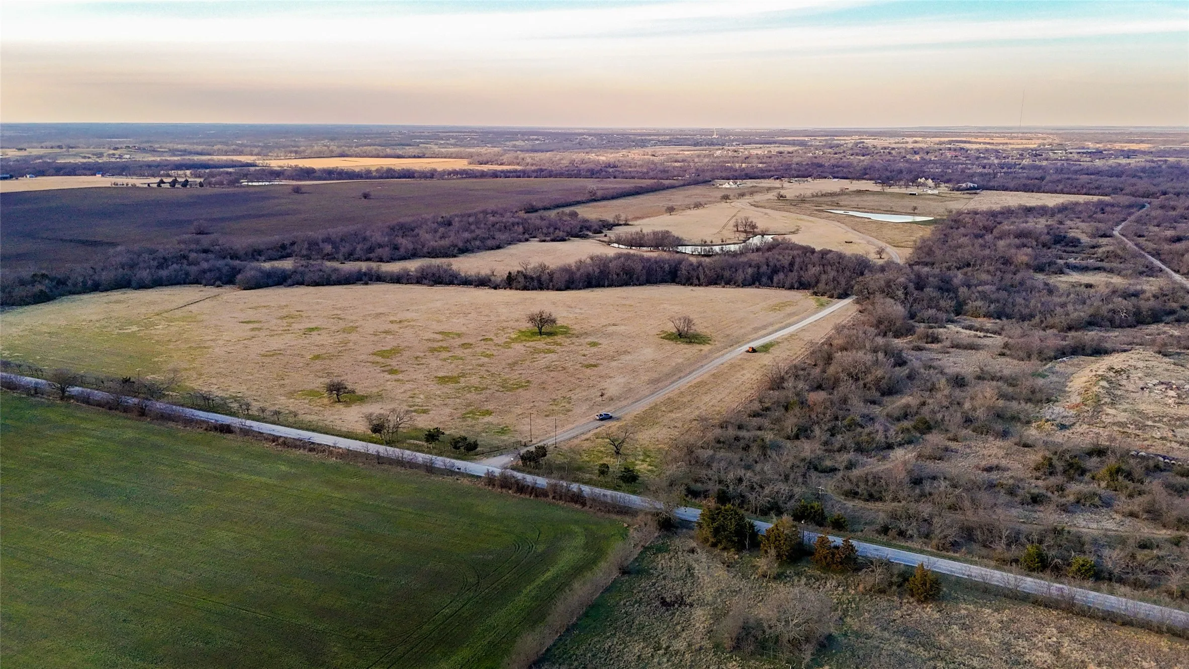 Farm For Sale in Denton County , 5165 Hartlee Field Road, Denton, Texas 76208, 4 Bedrooms, 5 Bathrooms, 4 Garage spaces, 5,621 Sqft, built in 2022, Price $16,500,000, mls#21208110, Real Estate Agent in Denton, Homes For Sale in Denton county, Homes For Sale in Denton, Realtor in Denton Texas, Real Estate Brokerage Independent Realty Texas, Luminita Cordes Realtor