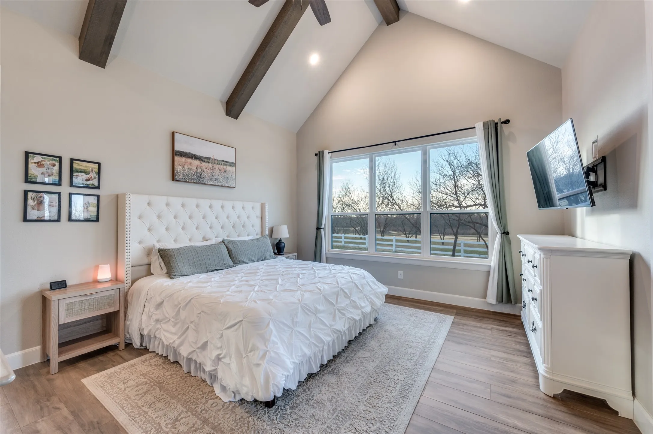 Farm For Sale in Denton County , 5165 Hartlee Field Road, Denton, Texas 76208, 4 Bedrooms, 5 Bathrooms, 4 Garage spaces, 5,621 Sqft, built in 2022, Price $16,500,000, mls#21208110, Real Estate Agent in Denton, Homes For Sale in Denton county, Homes For Sale in Denton, Realtor in Denton Texas, Real Estate Brokerage Independent Realty Texas, Luminita Cordes Realtor