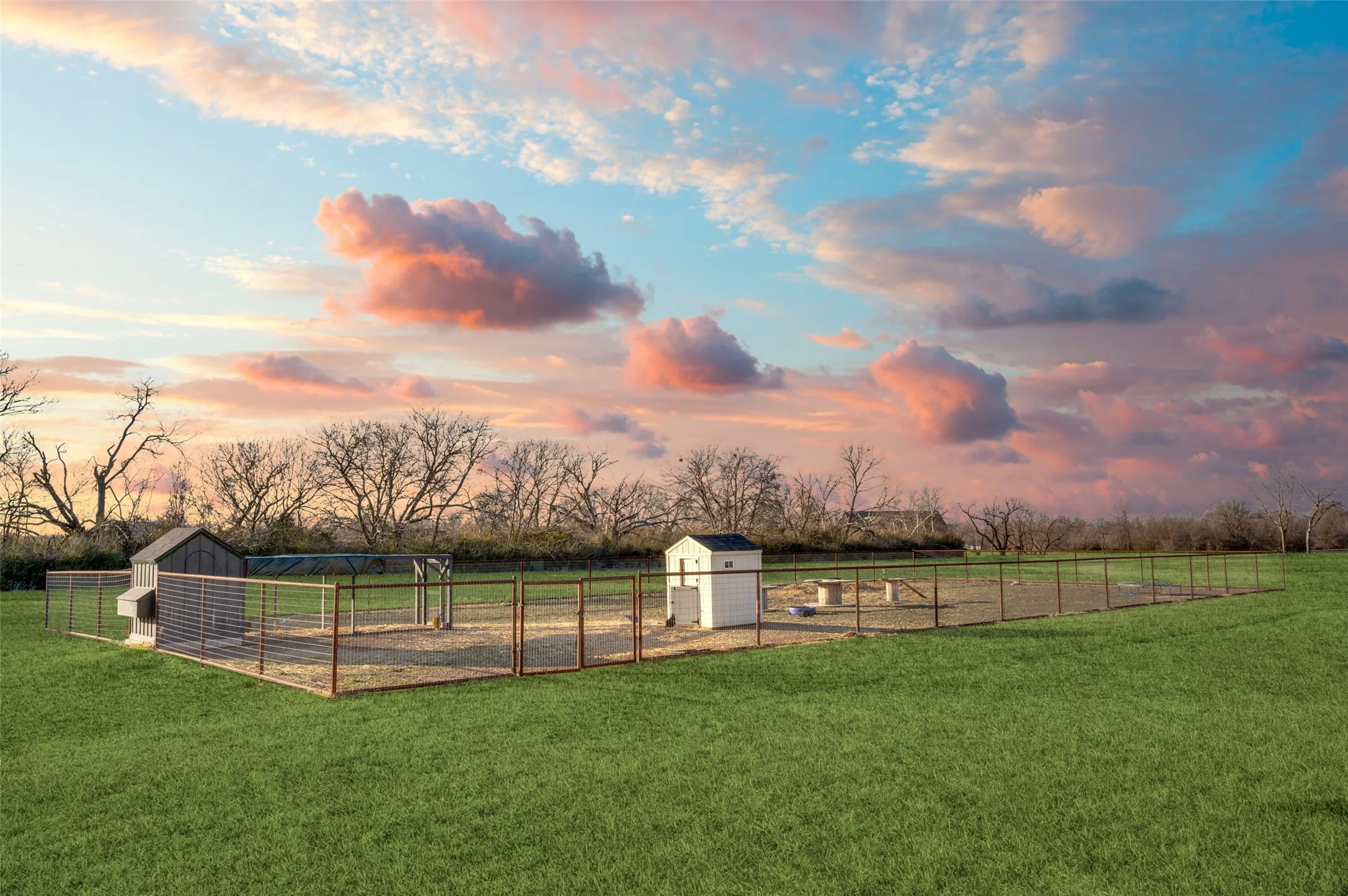 Farm For Sale in Denton County , 5165 Hartlee Field Road, Denton, Texas 76208, 4 Bedrooms, 5 Bathrooms, 4 Garage spaces, 5,621 Sqft, built in 2022, Price $16,500,000, mls#21208110, Real Estate Agent in Denton, Homes For Sale in Denton county, Homes For Sale in Denton, Realtor in Denton Texas, Real Estate Brokerage Independent Realty Texas, Luminita Cordes Realtor
