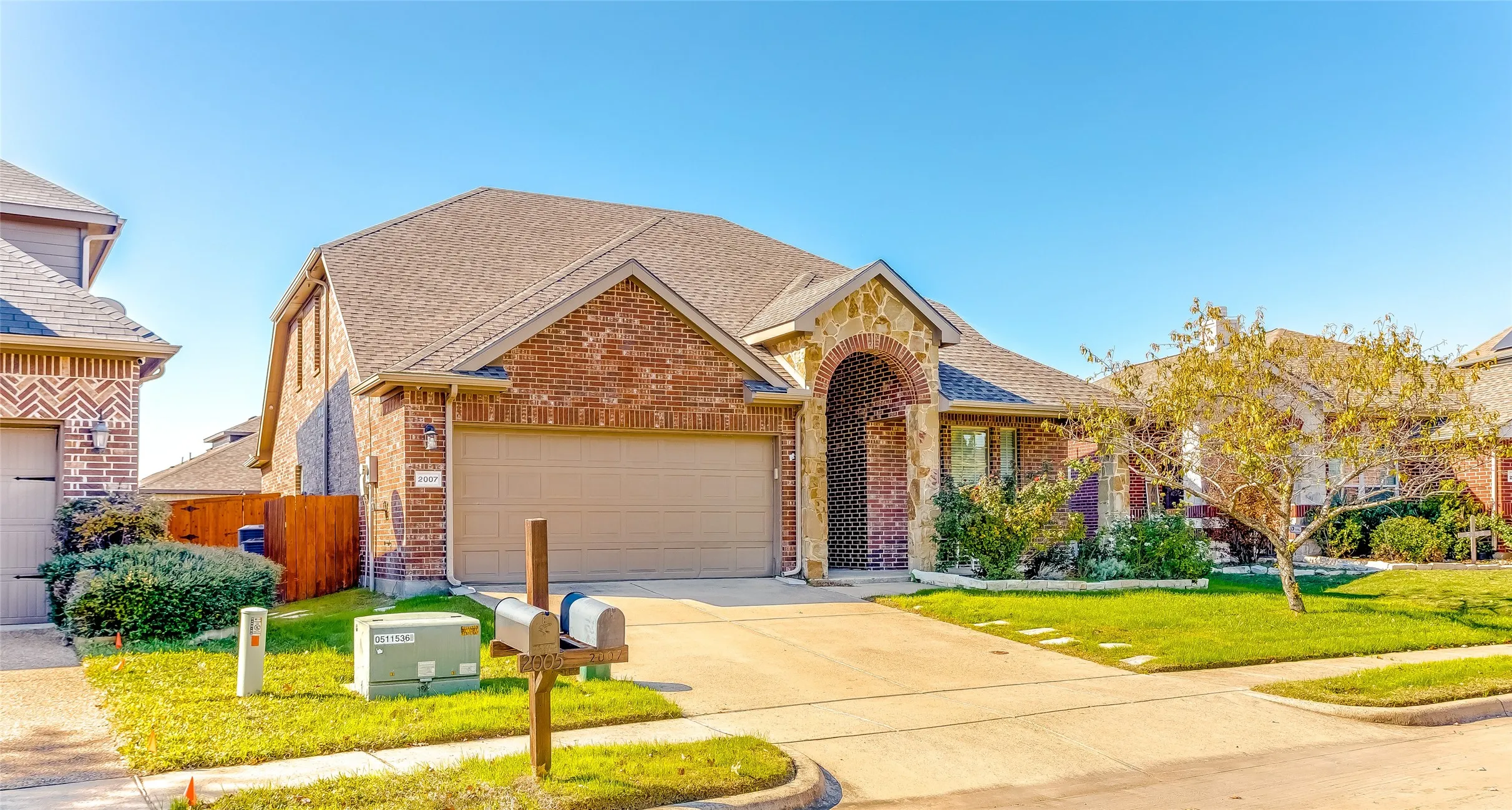 Single Family Residence For Sale in Kaufman County , 2007 Brazoria Drive, Forney, Texas 75126, 4 Bedroom, 3 Bathroom, 2 Garage spaces, 2,584 Sqft, built in 2011, mls#21208120, Real Estate Agent in Forney, Homes For Sale in Kaufman county, Homes For Sale in Forney, Realtor in Forney Texas, Real Estate Brokerage Independent Realty Texas, Luminita Cordes Realtor