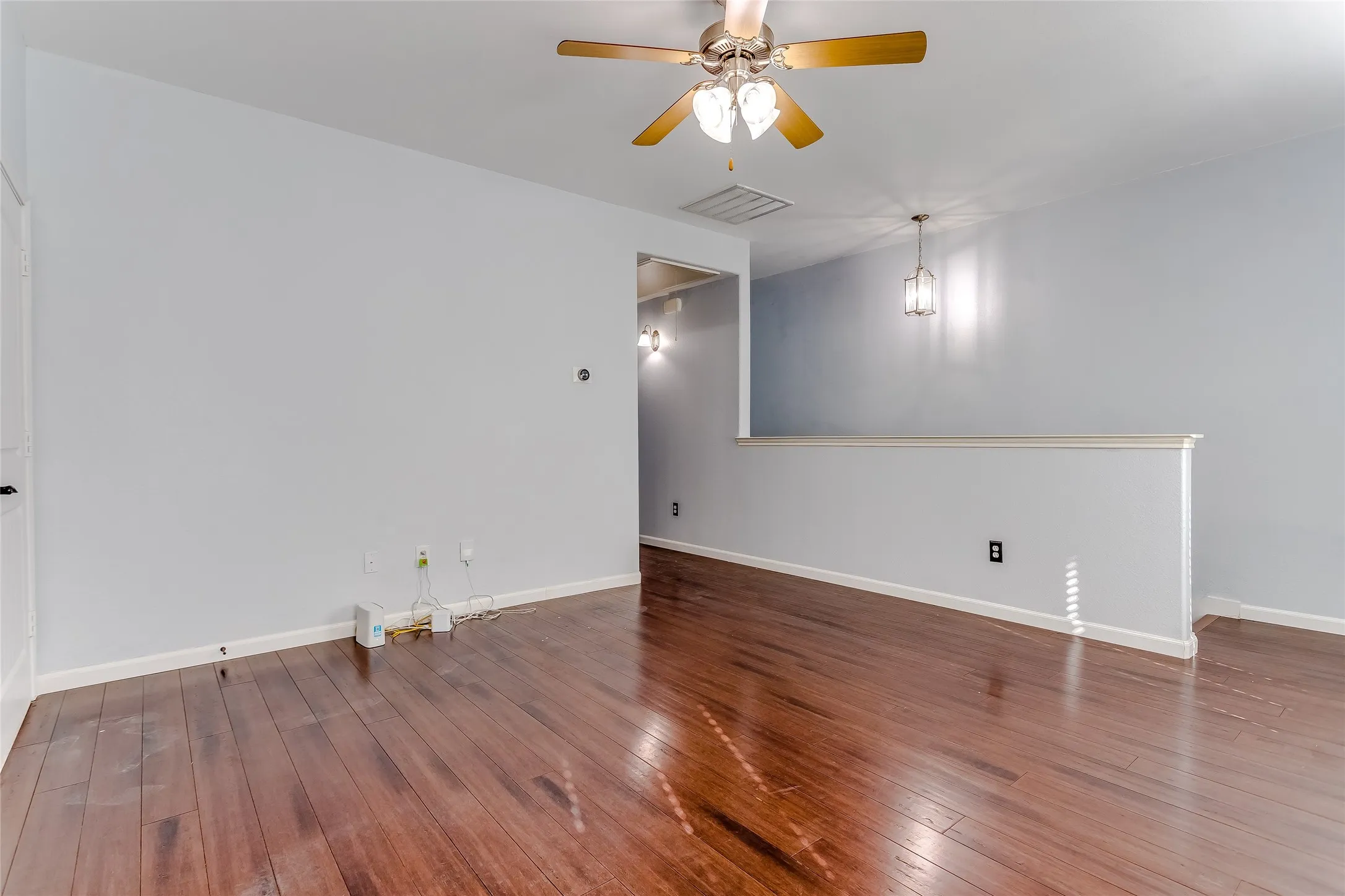 Single Family Residence For Sale in Kaufman County , 2007 Brazoria Drive, Forney, Texas 75126, 4 Bedroom, 3 Bathroom, 2 Garage spaces, 2,584 Sqft, built in 2011, mls#21208120, Real Estate Agent in Forney, Homes For Sale in Kaufman county, Homes For Sale in Forney, Realtor in Forney Texas, Real Estate Brokerage Independent Realty Texas, Luminita Cordes Realtor