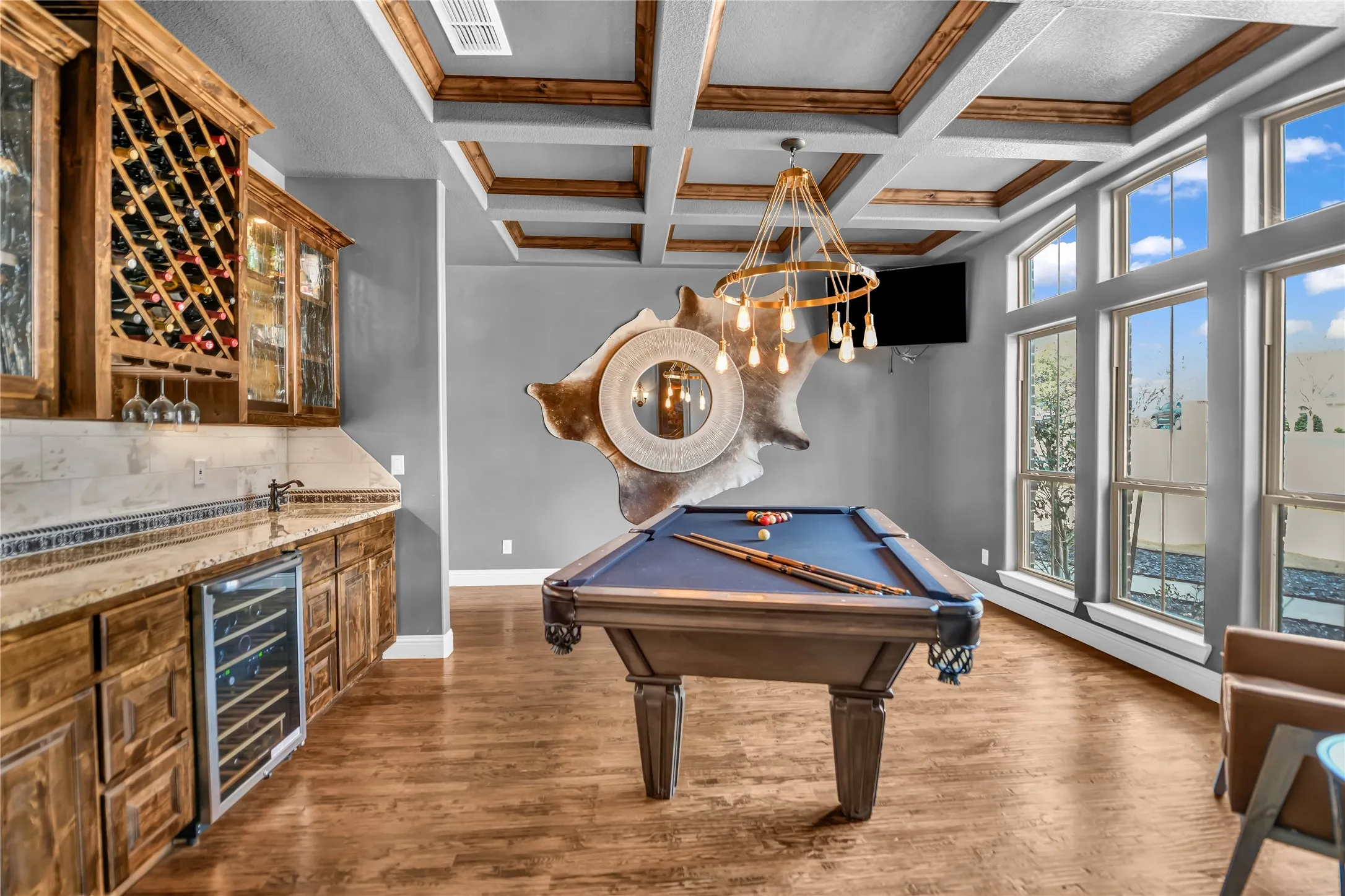 Single Family Residence For Sale in Parker County , 108 Buchanan Court, Aledo, Texas 76008, 4 Bedroom, 5 Bathroom, 3 Garage spaces, 4,686 Sqft, built in 2015, Price $1,459,000, mls#21207384, Real Estate Agent in Aledo, Homes For Sale in Parker county, Homes For Sale in Aledo, Realtor in Aledo Texas, Real Estate Brokerage Independent Realty Texas, Luminita Cordes Realtor
