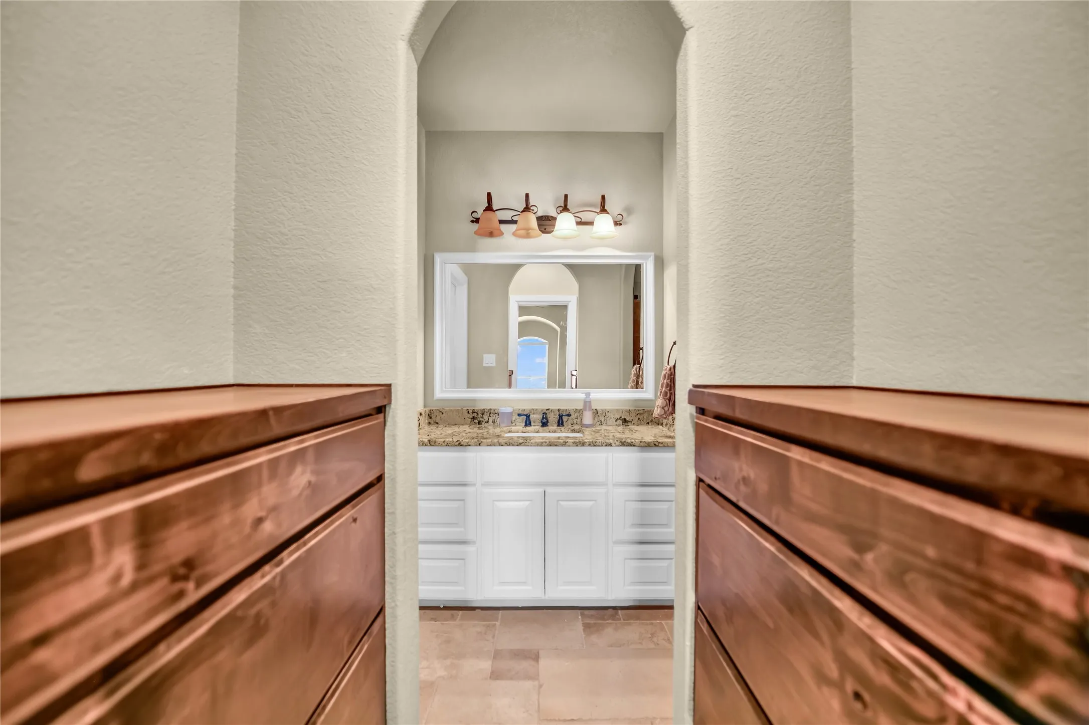 Single Family Residence For Sale in Parker County , 108 Buchanan Court, Aledo, Texas 76008, 4 Bedroom, 5 Bathroom, 3 Garage spaces, 4,686 Sqft, built in 2015, Price $1,459,000, mls#21207384, Real Estate Agent in Aledo, Homes For Sale in Parker county, Homes For Sale in Aledo, Realtor in Aledo Texas, Real Estate Brokerage Independent Realty Texas, Luminita Cordes Realtor