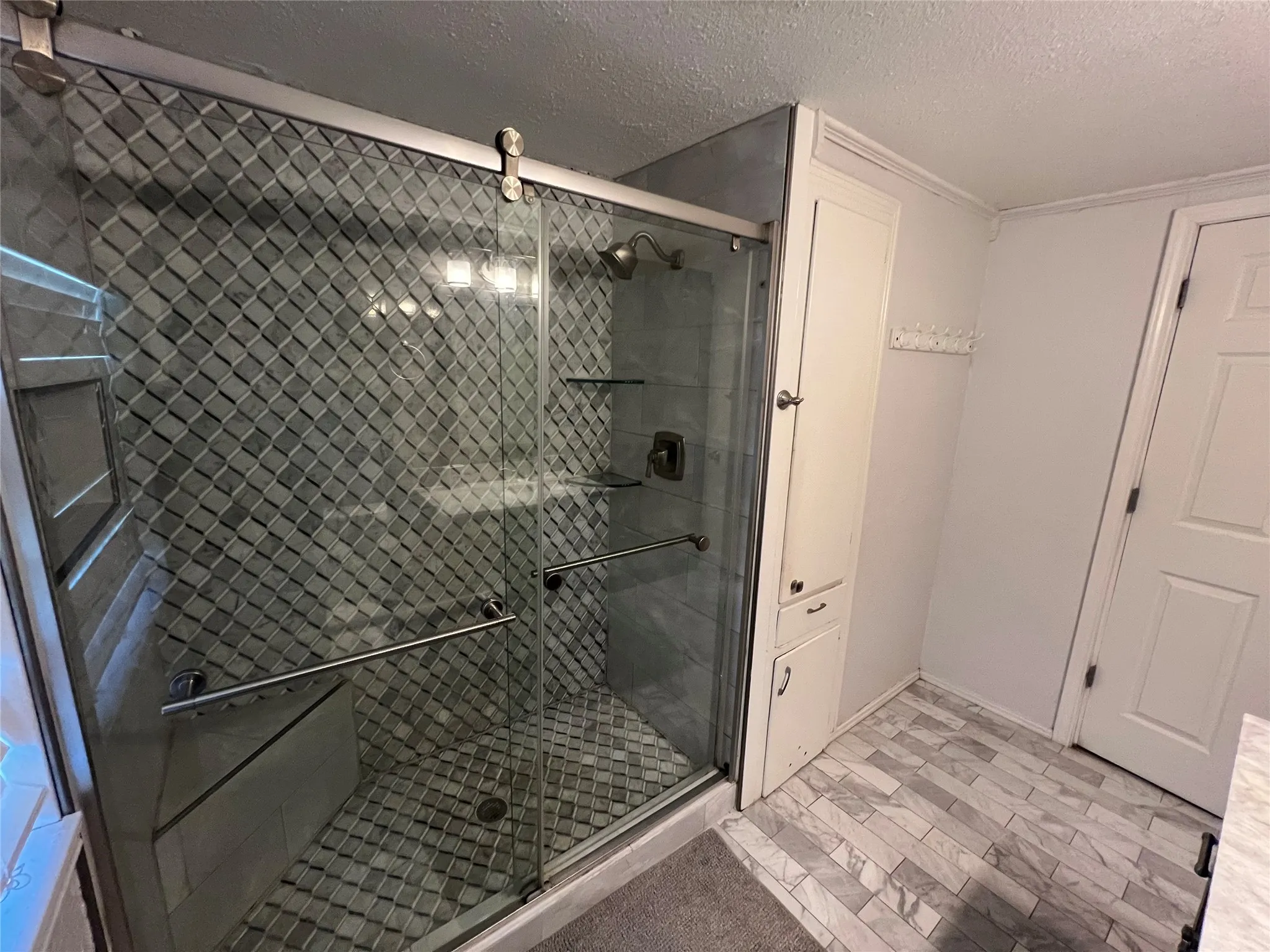 Single Family Residence For Sale in Grayson County , 533 E Sears Street, Denison, Texas 75021, 3 Bedroom, 1 Bathroom, Garage spaces, 1,303 Sqft, built in 1950, Preowned, mls#21206951, Real Estate Agent in Denison, Homes For Sale in Grayson county, Homes For Sale in Denison, Realtor in Denison Texas, Real Estate Brokerage Independent Realty Texas, Luminita Cordes Realtor