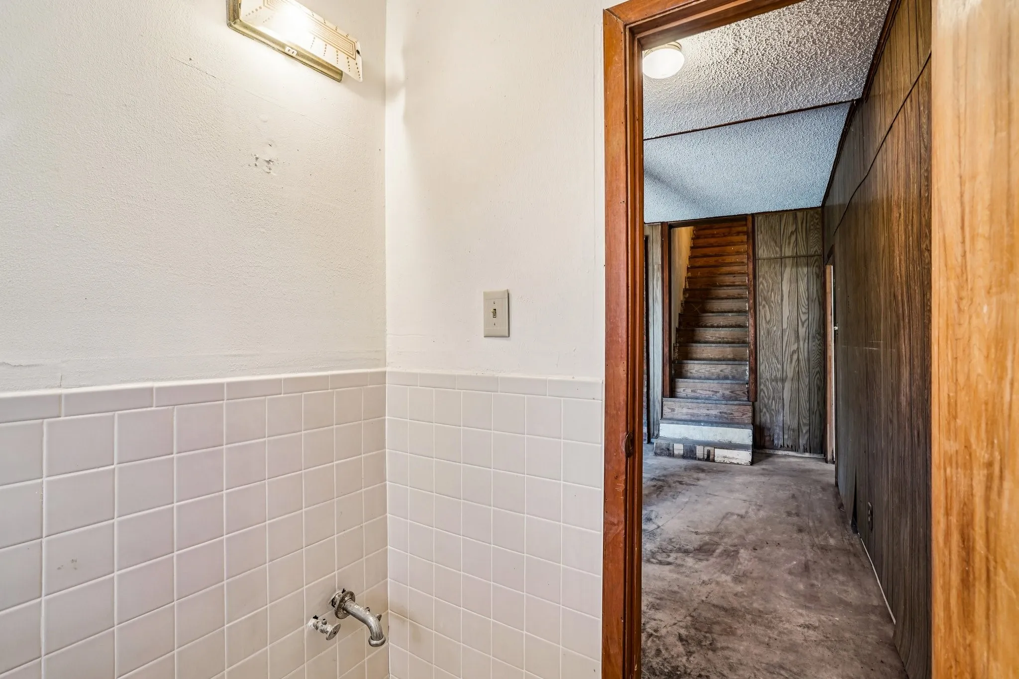 Single Family Residence For Sale in Dallas County , 1215 Hill City Drive, Duncanville, Texas 75116, 4 Bedroom, 3 Bathroom, 2 Garage spaces, 4,320 Sqft, built in 1971, mls#21208185, Real Estate Agent in Duncanville, Homes For Sale in Dallas county, Homes For Sale in Duncanville, Realtor in Duncanville Texas, Real Estate Brokerage Independent Realty Texas, Luminita Cordes Realtor