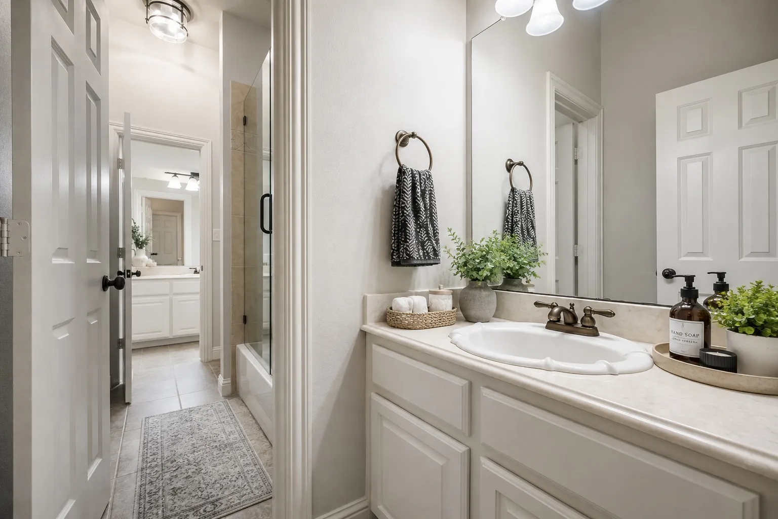 Single Family Residence For Sale in Rockwall County , 103 Fireside Court, Mclendon Chisholm, Texas 75032, 5 Bedroom, 4 Bathroom, 3 Garage spaces, 3,921 Sqft, built in 2005, mls#21198921, Real Estate Agent in Mclendon Chisholm, Homes For Sale in Rockwall county, Homes For Sale in Mclendon Chisholm, Realtor in Mclendon Chisholm Texas, Real Estate Brokerage Independent Realty Texas, Luminita Cordes Realtor
