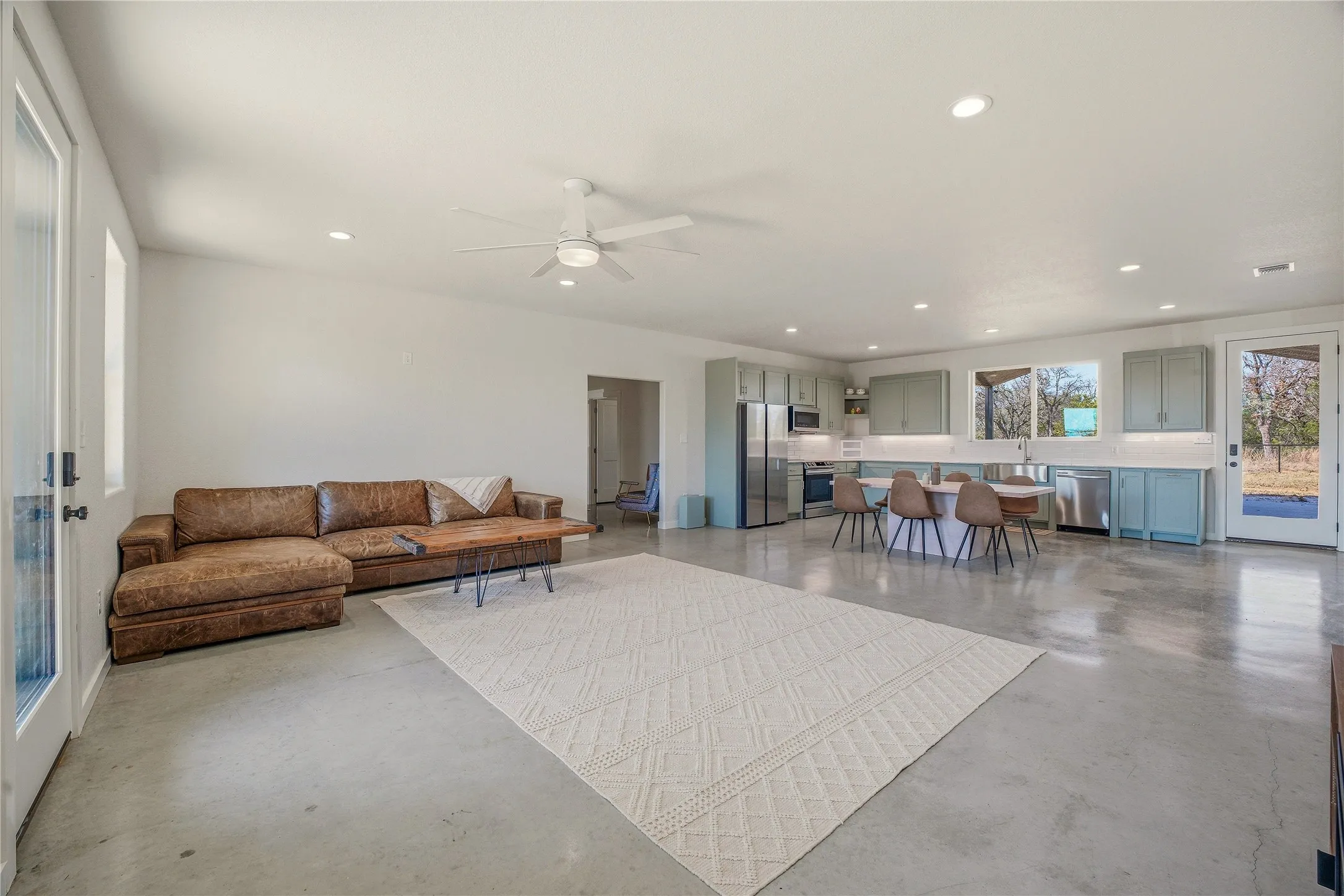 Single Family Residence For Sale in Palo Pinto County , 1525 N Bosley Road, Santo, Texas 76472, 4 Bedroom, 2 Bathroom, Garage spaces, 2,243 Sqft, built in 2024, Preowned, mls#21206367, Real Estate Agent in Santo, Homes For Sale in Palo Pinto county, Homes For Sale in Santo, Realtor in Santo Texas, Real Estate Brokerage Independent Realty Texas, Luminita Cordes Realtor