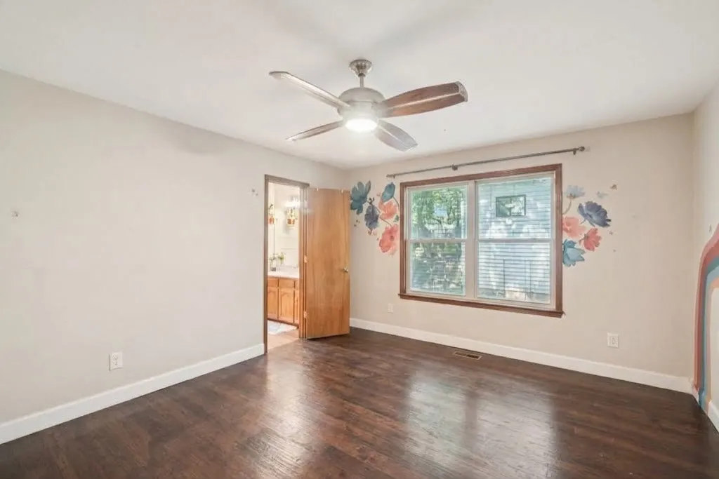 Secondary Bedroom
