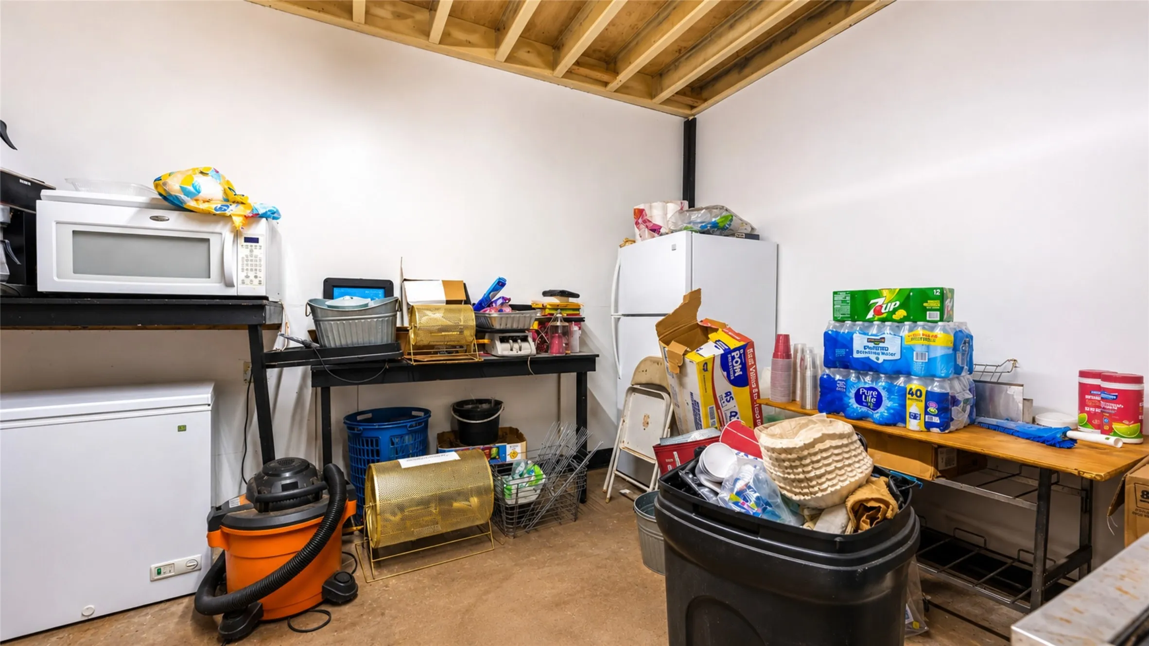 Retail For Sale in Cherokee County , 8841 US 175 Highway, Jacksonville, Texas 75766, 0, 0, Garage spaces, 8,000 Sqft, built in 2015, Preowned, Price $249,000, mls#21208054, Real Estate Agent in Jacksonville, Homes For Sale in Cherokee county, Homes For Sale in Jacksonville, Realtor in Jacksonville Texas, Real Estate Brokerage Independent Realty Texas, Luminita Cordes Realtor