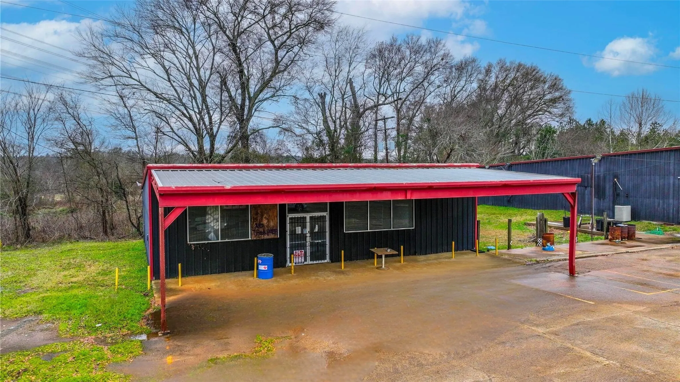 Retail For Sale in Cherokee County , 8841 US 175 Highway, Jacksonville, Texas 75766, 0, 0, Garage spaces, 8,000 Sqft, built in 2015, Preowned, Price $249,000, mls#21208054, Real Estate Agent in Jacksonville, Homes For Sale in Cherokee county, Homes For Sale in Jacksonville, Realtor in Jacksonville Texas, Real Estate Brokerage Independent Realty Texas, Luminita Cordes Realtor