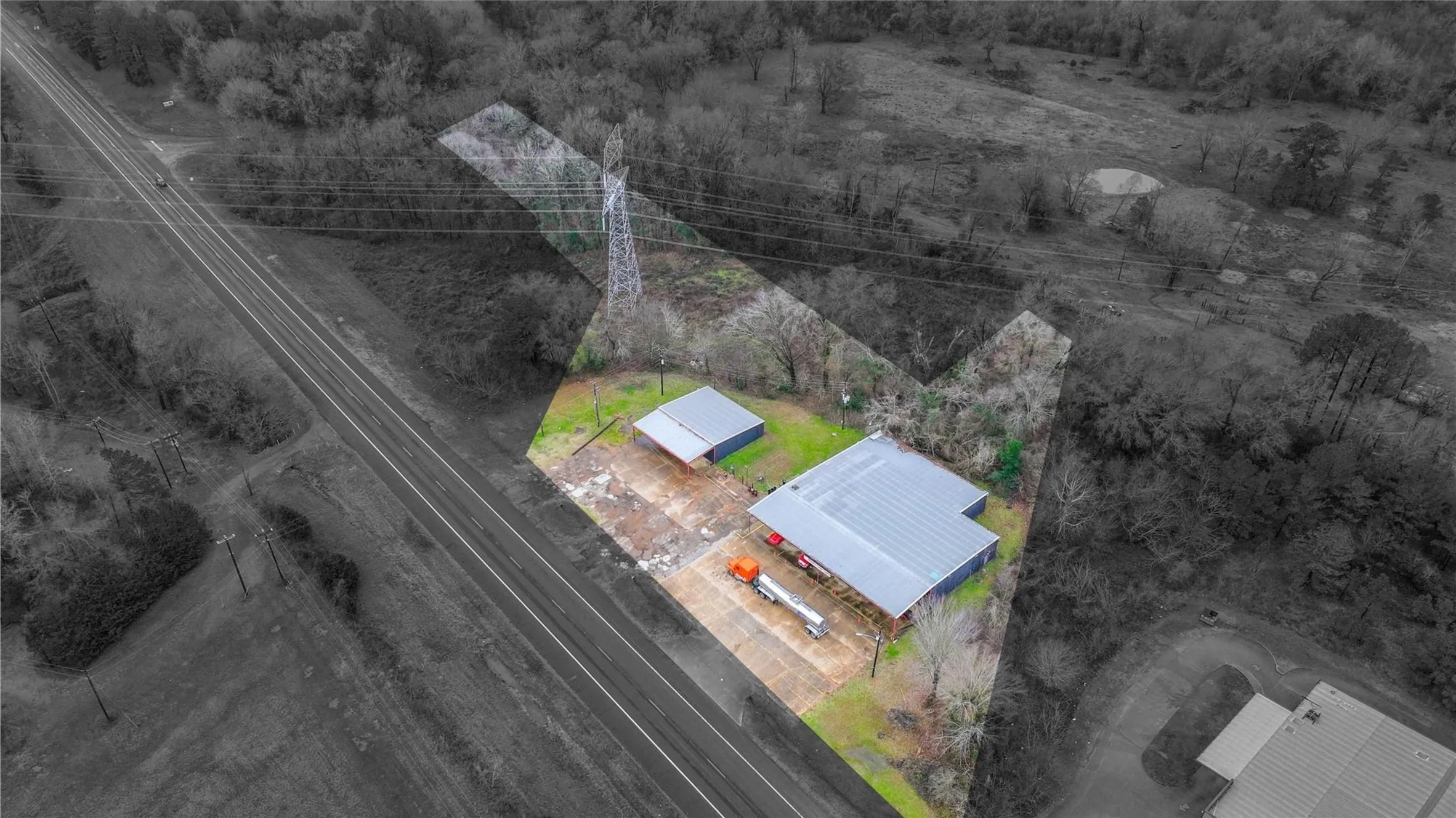 Retail For Sale in Cherokee County , 8841 US 175 Highway, Jacksonville, Texas 75766, 0, 0, Garage spaces, 8,000 Sqft, built in 2015, Preowned, Price $249,000, mls#21208054, Real Estate Agent in Jacksonville, Homes For Sale in Cherokee county, Homes For Sale in Jacksonville, Realtor in Jacksonville Texas, Real Estate Brokerage Independent Realty Texas, Luminita Cordes Realtor