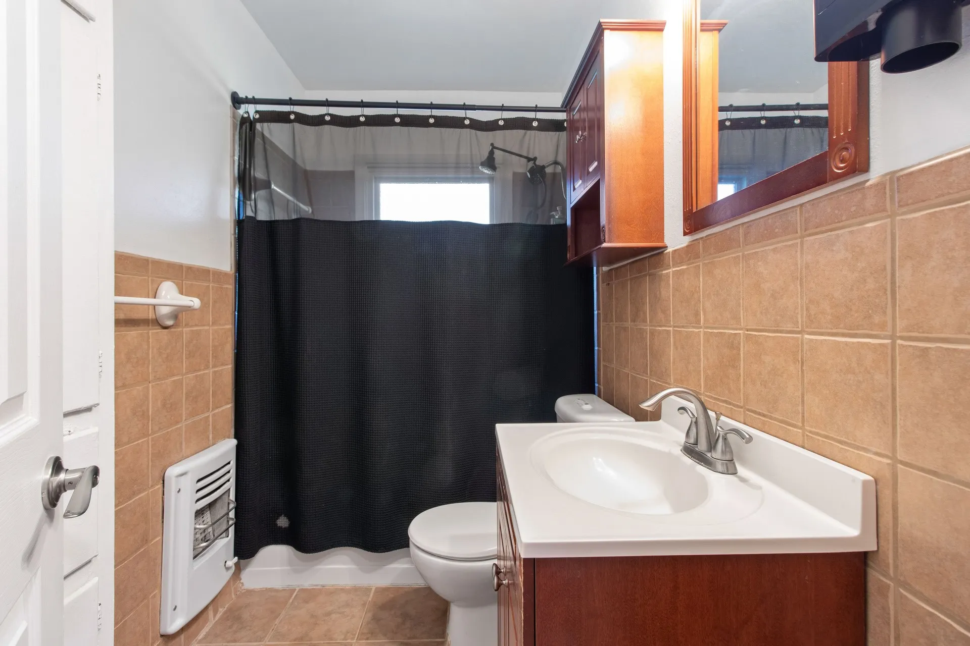 Single Family Residence For Sale in Tarrant County , 1616 Grantland Circle, Fort Worth, Texas 76112, 3 Bedroom, 1 Bathroom, 1 Garage spaces, 1,052 Sqft, built in 1957, mls#21203257, Real Estate Agent in Fort Worth, Homes For Sale in Tarrant county, Homes For Sale in Fort Worth, Realtor in Fort Worth Texas, Real Estate Brokerage Independent Realty Texas, Luminita Cordes Realtor
