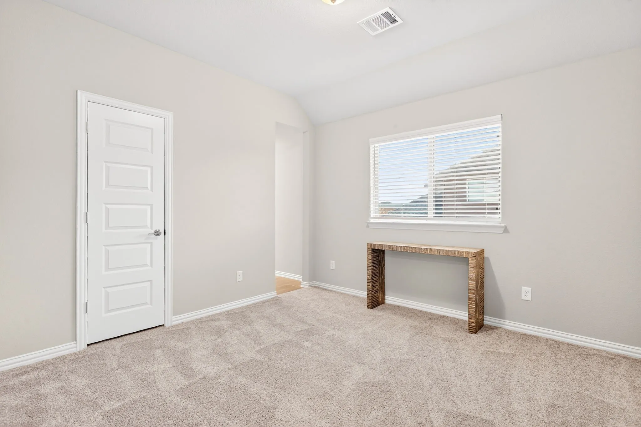 Jack and Jill connects to this bedroom.