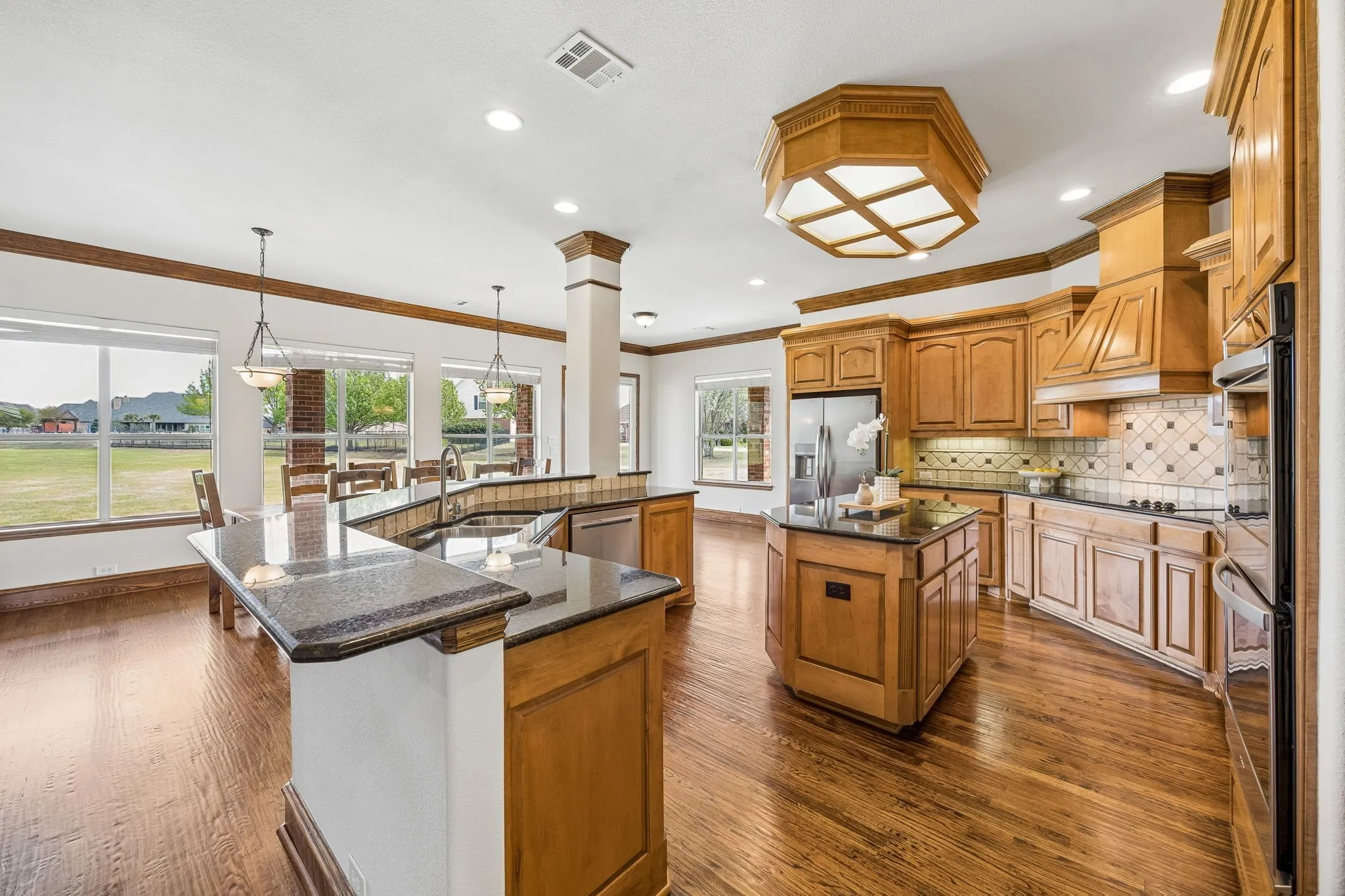 Large, bright kitchen