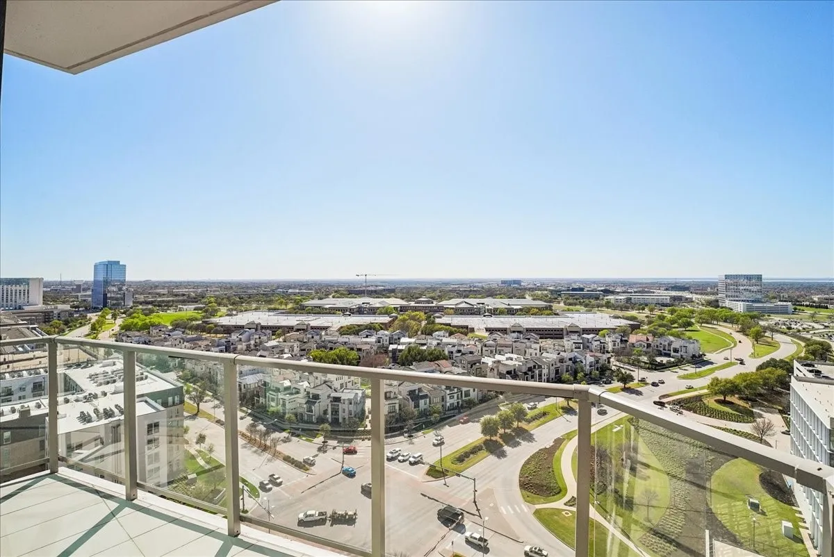 Condominium For Sale in Collin County , 7901 Windrose Avenue 1701, Plano, Texas 75024, 2 Bedroom, 3 Bathroom, 2 Garage spaces, 2,245 Sqft, built in 2019, mls#21184500, Real Estate Agent in Plano, Homes For Sale in Collin county, Homes For Sale in Plano, Realtor in Plano Texas, Real Estate Brokerage Independent Realty Texas, Luminita Cordes Realtor