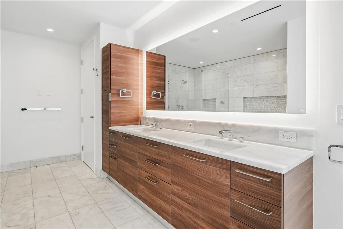 Condominium For Sale in Collin County , 7901 Windrose Avenue 1701, Plano, Texas 75024, 2 Bedroom, 3 Bathroom, 2 Garage spaces, 2,245 Sqft, built in 2019, mls#21184500, Real Estate Agent in Plano, Homes For Sale in Collin county, Homes For Sale in Plano, Realtor in Plano Texas, Real Estate Brokerage Independent Realty Texas, Luminita Cordes Realtor