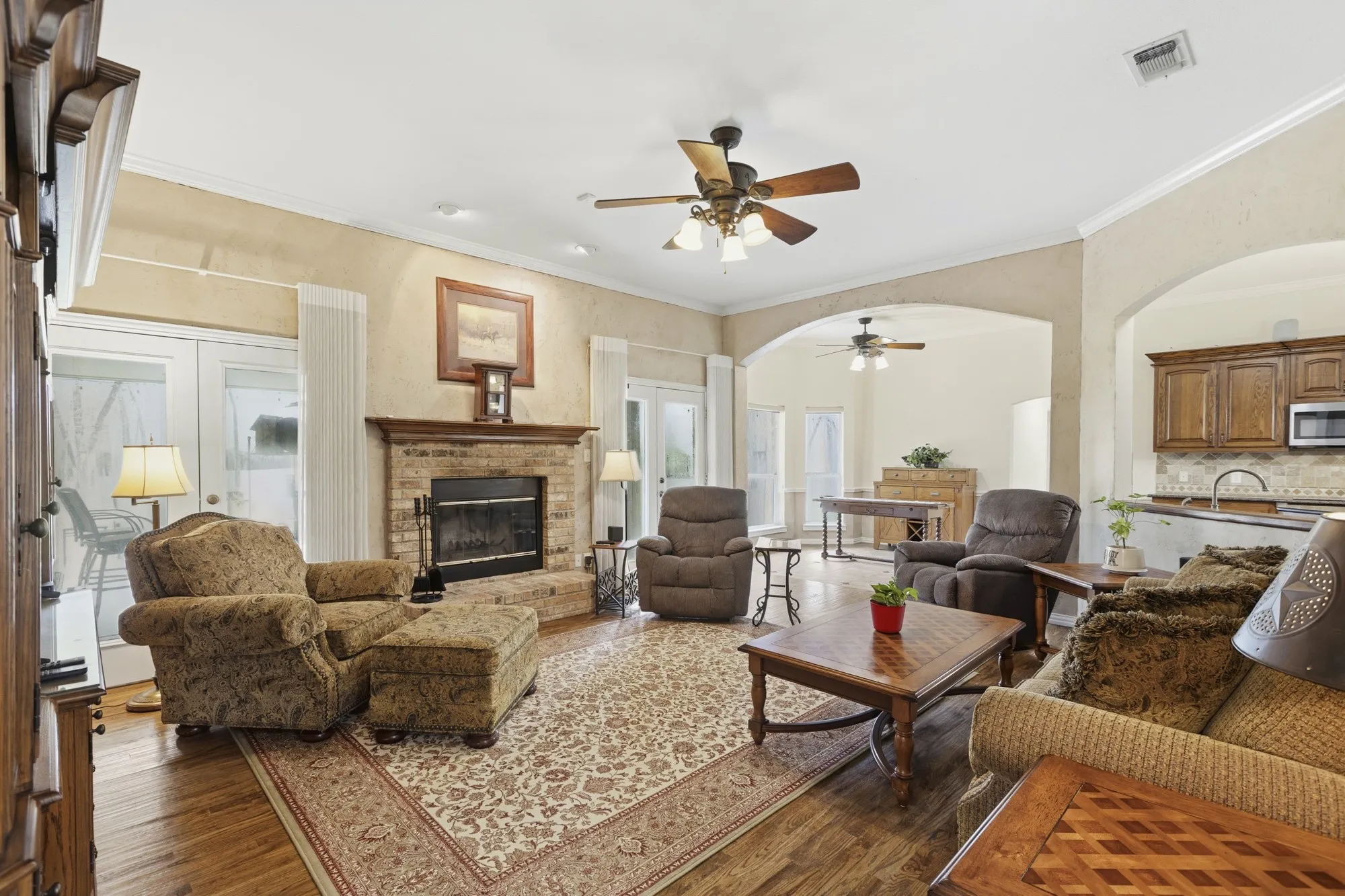Single Family Residence For Sale in Hunt County , 6675 County Road 2560, Quinlan, Texas 75474, 5 Bedroom, 4 Bathroom, 3 Garage spaces, 3,062 Sqft, built in 1999, Preowned, mls#21207804, Real Estate Agent in Quinlan, Homes For Sale in Hunt county, Homes For Sale in Quinlan, Realtor in Quinlan Texas, Real Estate Brokerage Independent Realty Texas, Luminita Cordes Realtor
