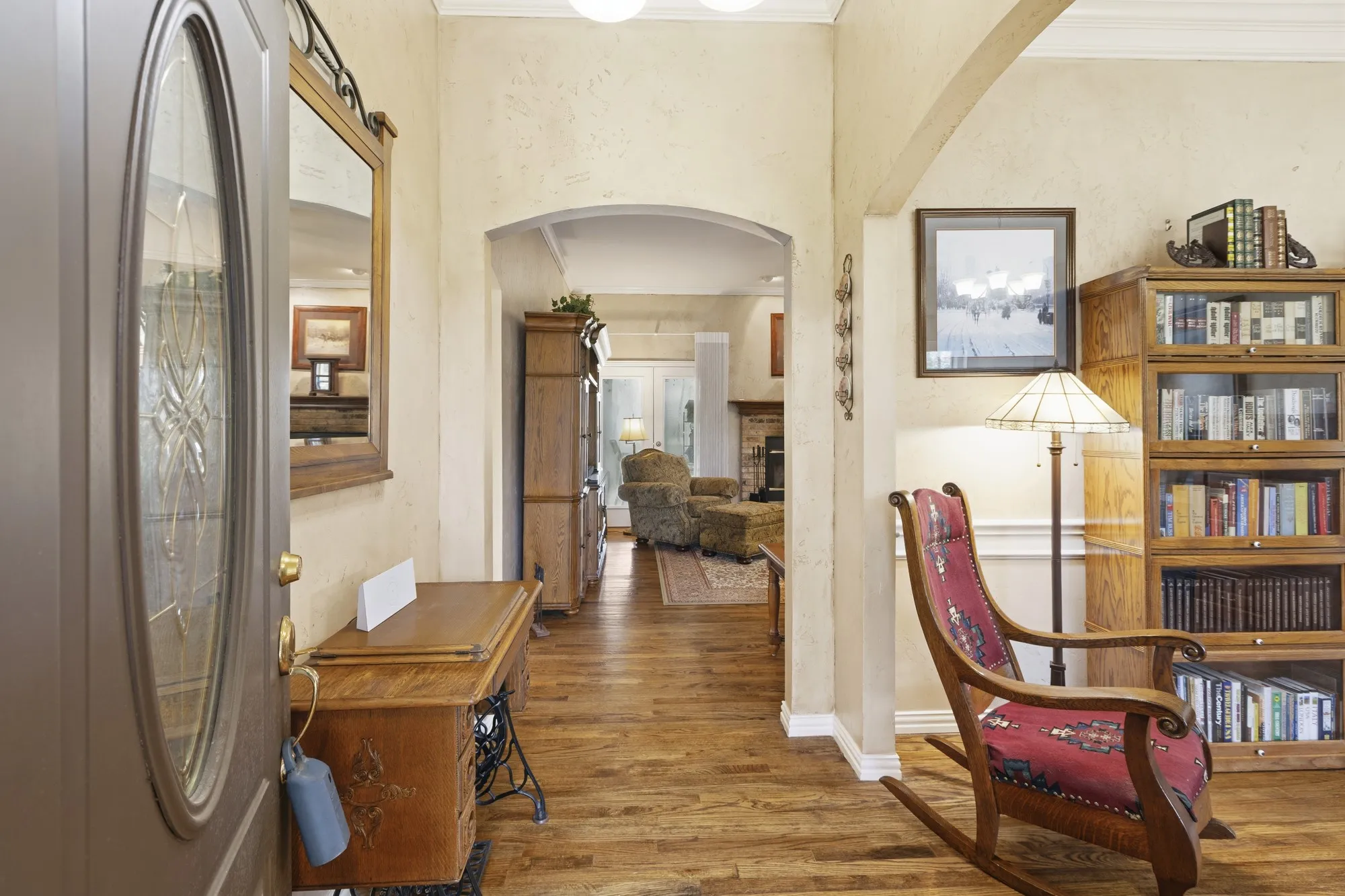 Single Family Residence For Sale in Hunt County , 6675 County Road 2560, Quinlan, Texas 75474, 5 Bedroom, 4 Bathroom, 3 Garage spaces, 3,062 Sqft, built in 1999, Preowned, mls#21207804, Real Estate Agent in Quinlan, Homes For Sale in Hunt county, Homes For Sale in Quinlan, Realtor in Quinlan Texas, Real Estate Brokerage Independent Realty Texas, Luminita Cordes Realtor