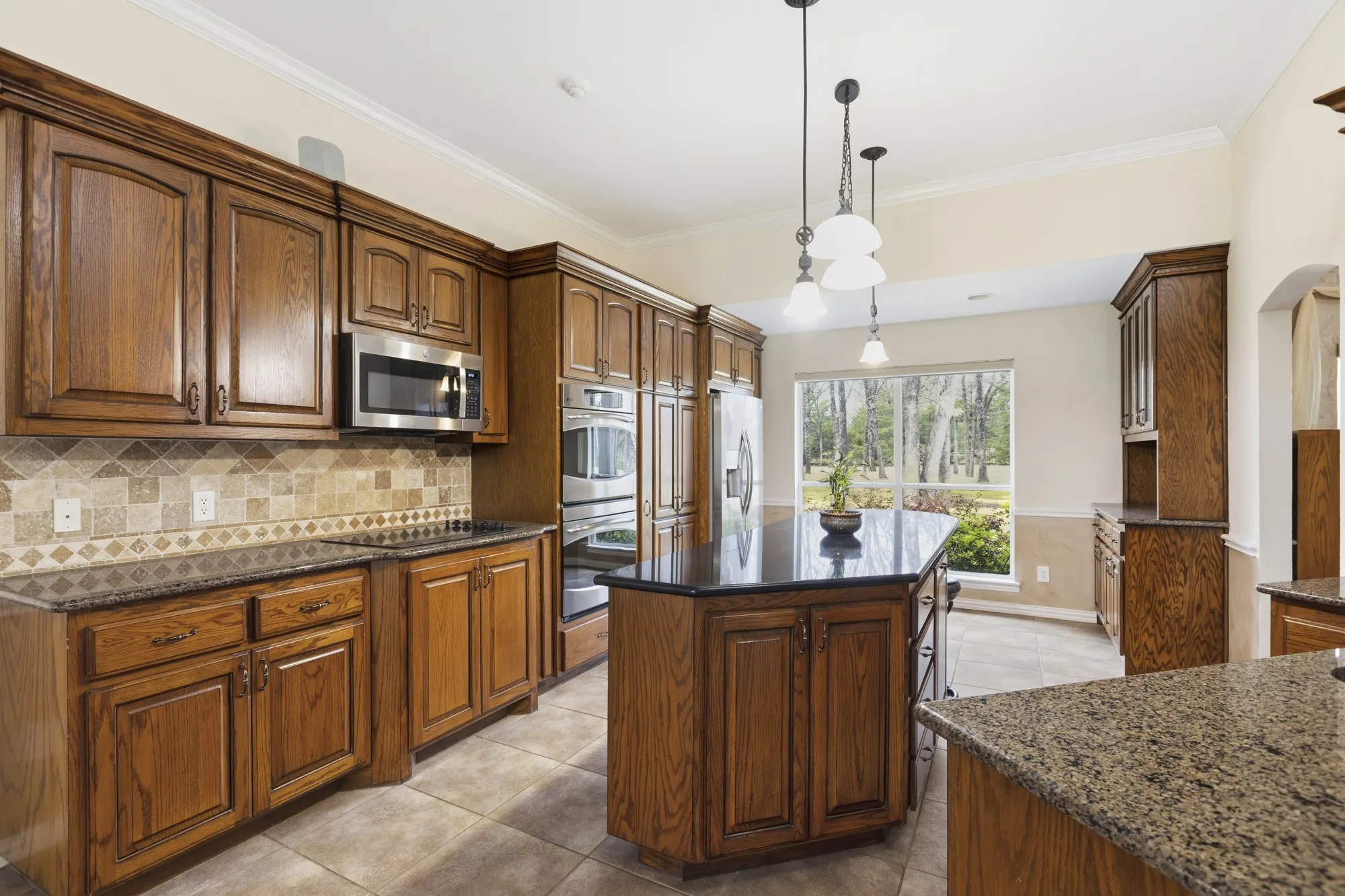 Single Family Residence For Sale in Hunt County , 6675 County Road 2560, Quinlan, Texas 75474, 5 Bedroom, 4 Bathroom, 3 Garage spaces, 3,062 Sqft, built in 1999, Preowned, mls#21207804, Real Estate Agent in Quinlan, Homes For Sale in Hunt county, Homes For Sale in Quinlan, Realtor in Quinlan Texas, Real Estate Brokerage Independent Realty Texas, Luminita Cordes Realtor