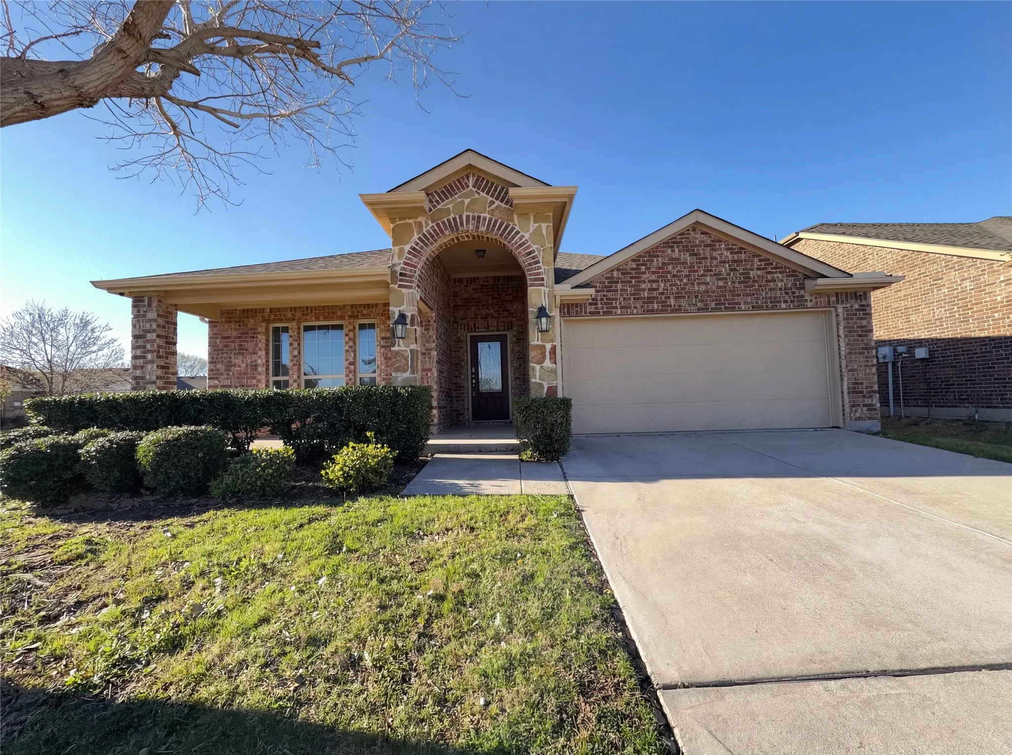 Single Family Residence For Sale in Denton County , 5591 Coventry Drive, Prosper, Texas 75078, 4 Bedroom, 2 Bathroom, 2 Garage spaces, 1,840 Sqft, built in 2014, Preowned, mls#21208393, Real Estate Agent in Prosper, Homes For Sale in Denton county, Homes For Sale in Prosper, Realtor in Prosper Texas, Real Estate Brokerage Independent Realty Texas, Luminita Cordes Realtor